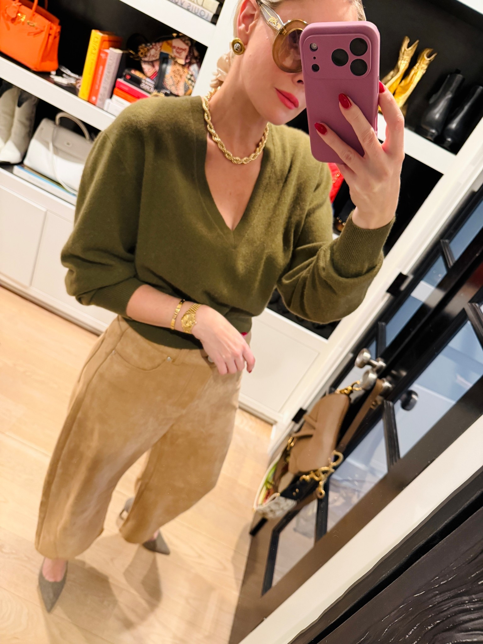 If you missed the black version of these pants they’re now in stock in the beige! They’re my absolute favorite and i kept in both colors 

#LTKCyberWeek #LTKootd #LTKOver40