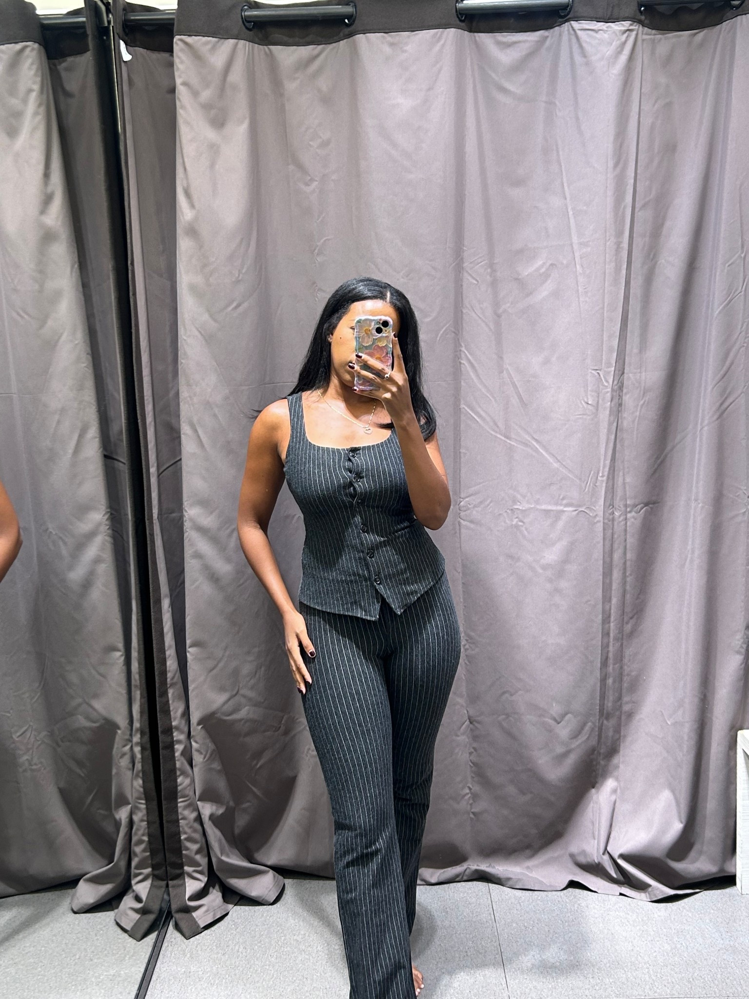 New arrivals 😍 pinstripe suit 
Super stretchy fabric but doesn’t look cheap. 