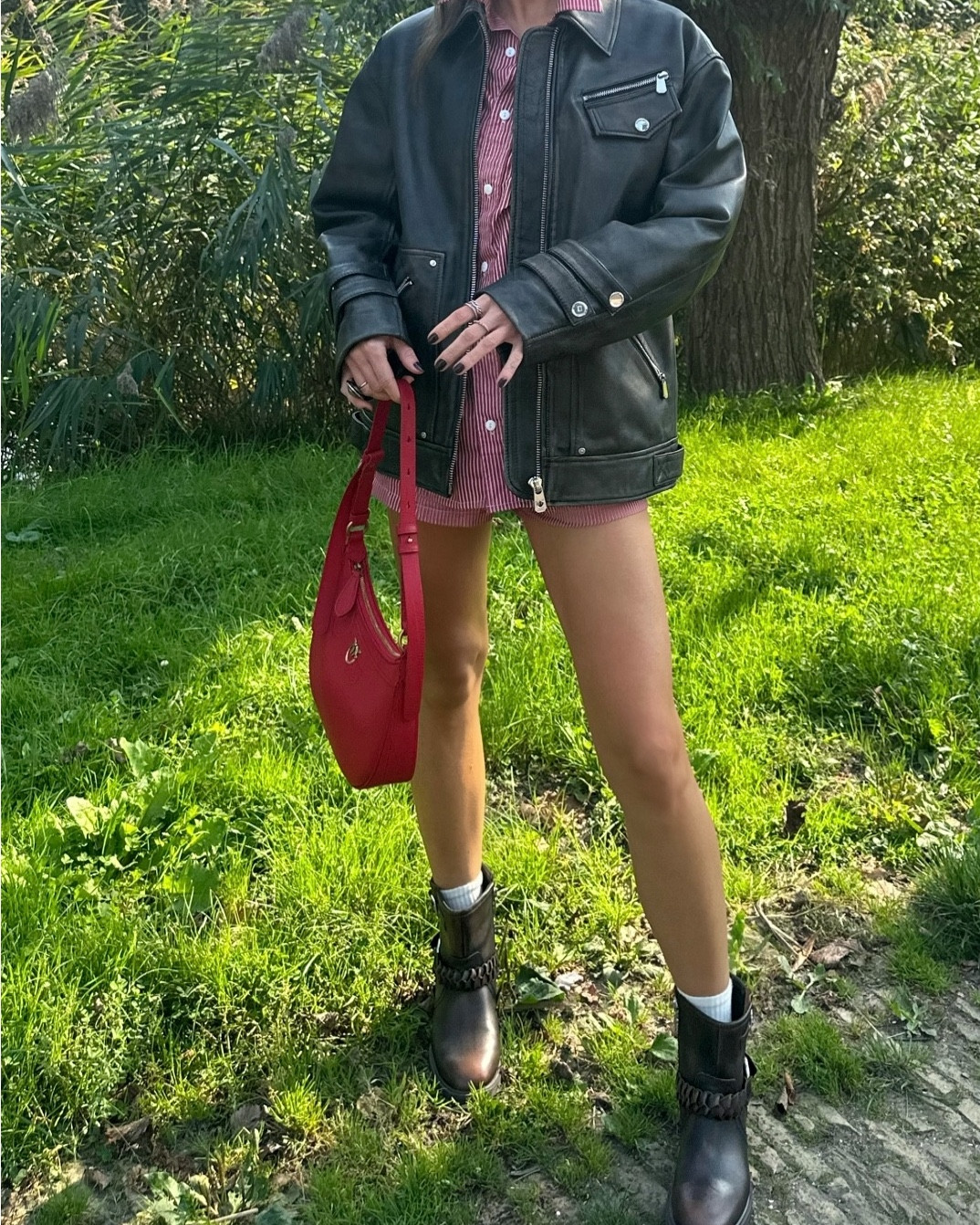 -size small in everything! 
-shoe size 8 (runs true to size)
-(exact short set linked on IG in “fall outfits” highlight) 

#LTKSeasonal #LTKStyleTip #LTKFallSale