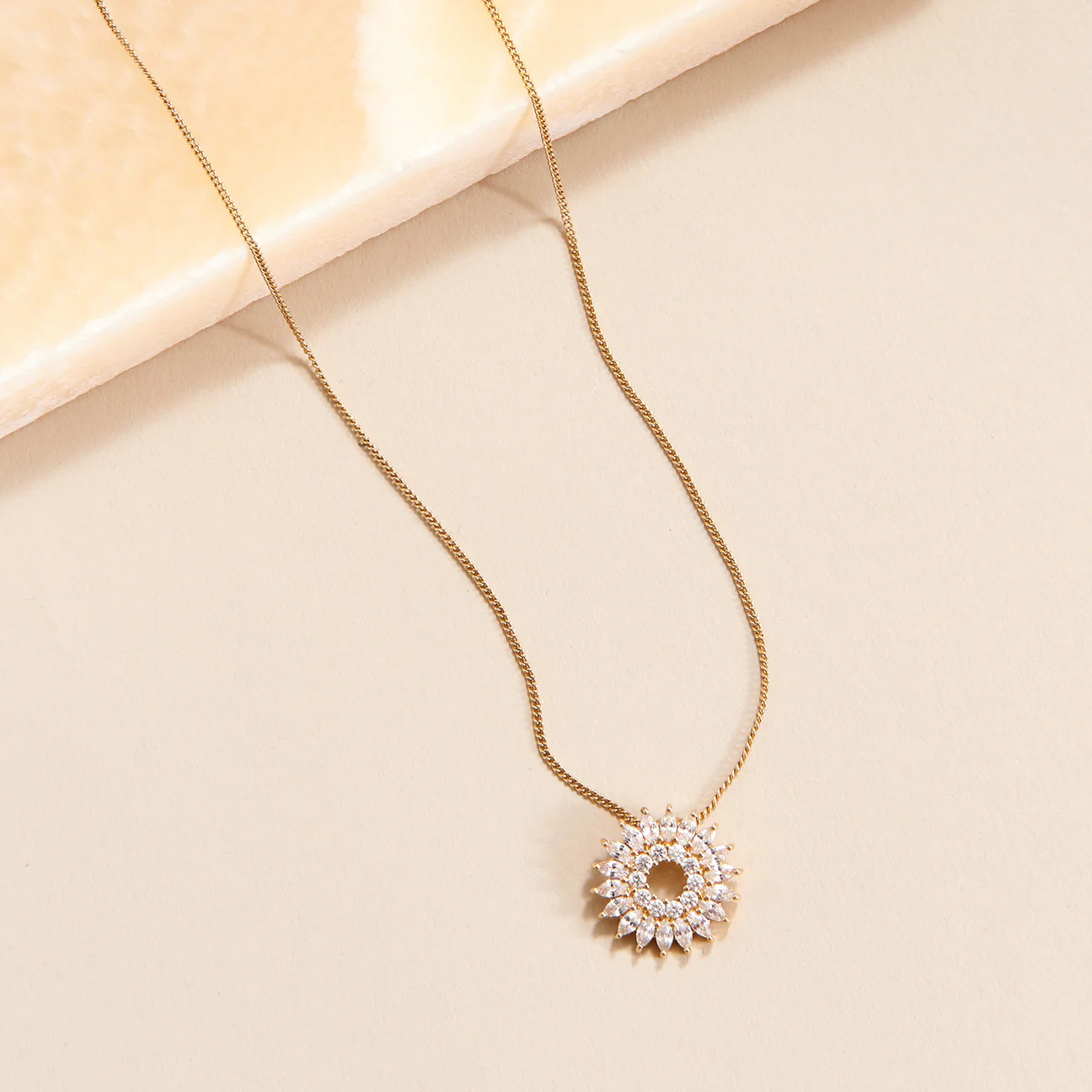 Crystal Burst Necklace Gold | Mignonne Gavigan
