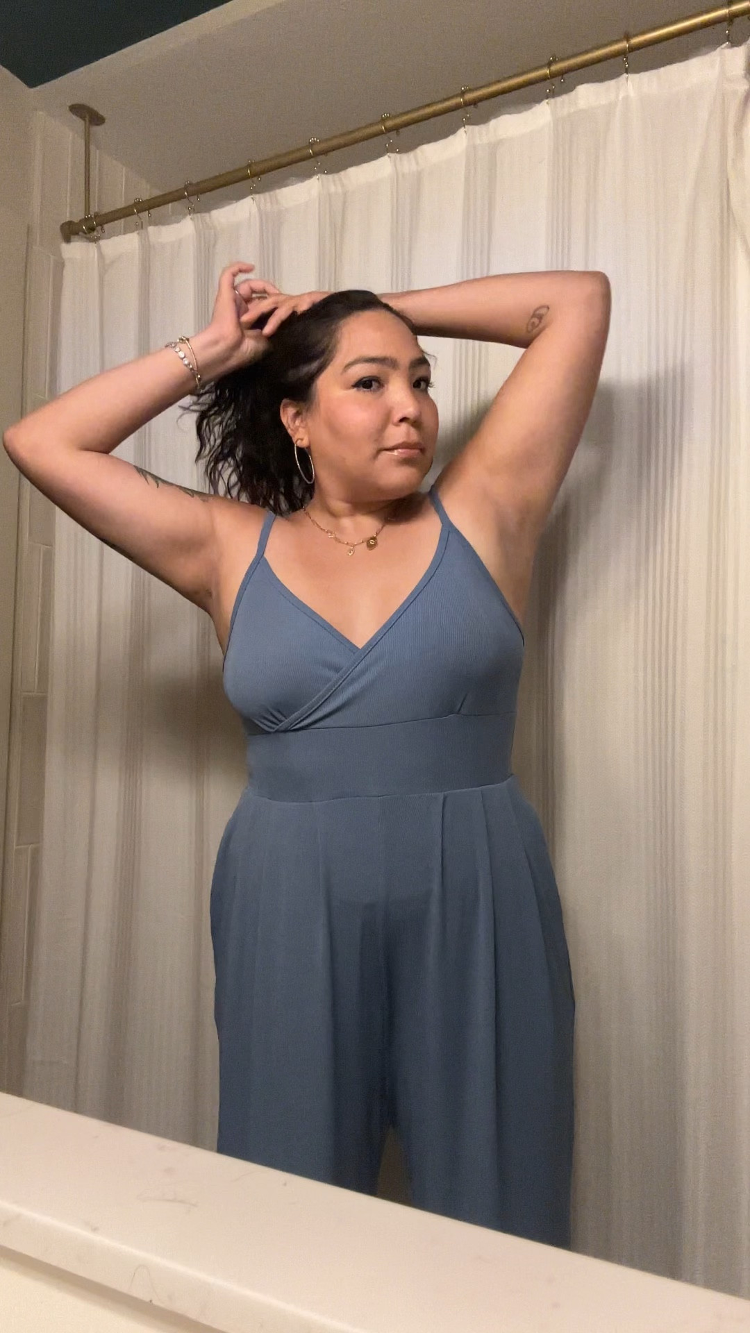 Casual summer date night outfit you can dress up or down!