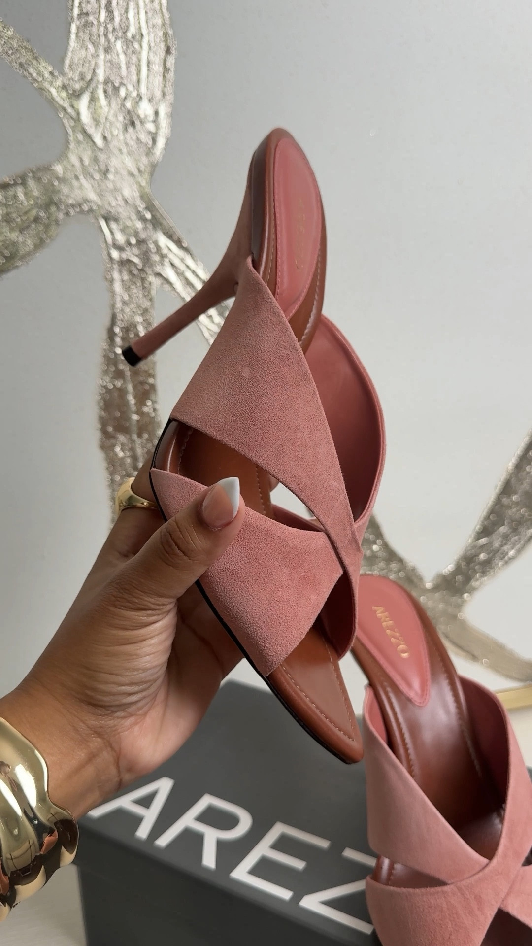 Spring shoes @Macys Couldn’t decide between the pink or the green. Recommend a 1/2 size up for this brands 

#LTKootd #LTKSeasonal