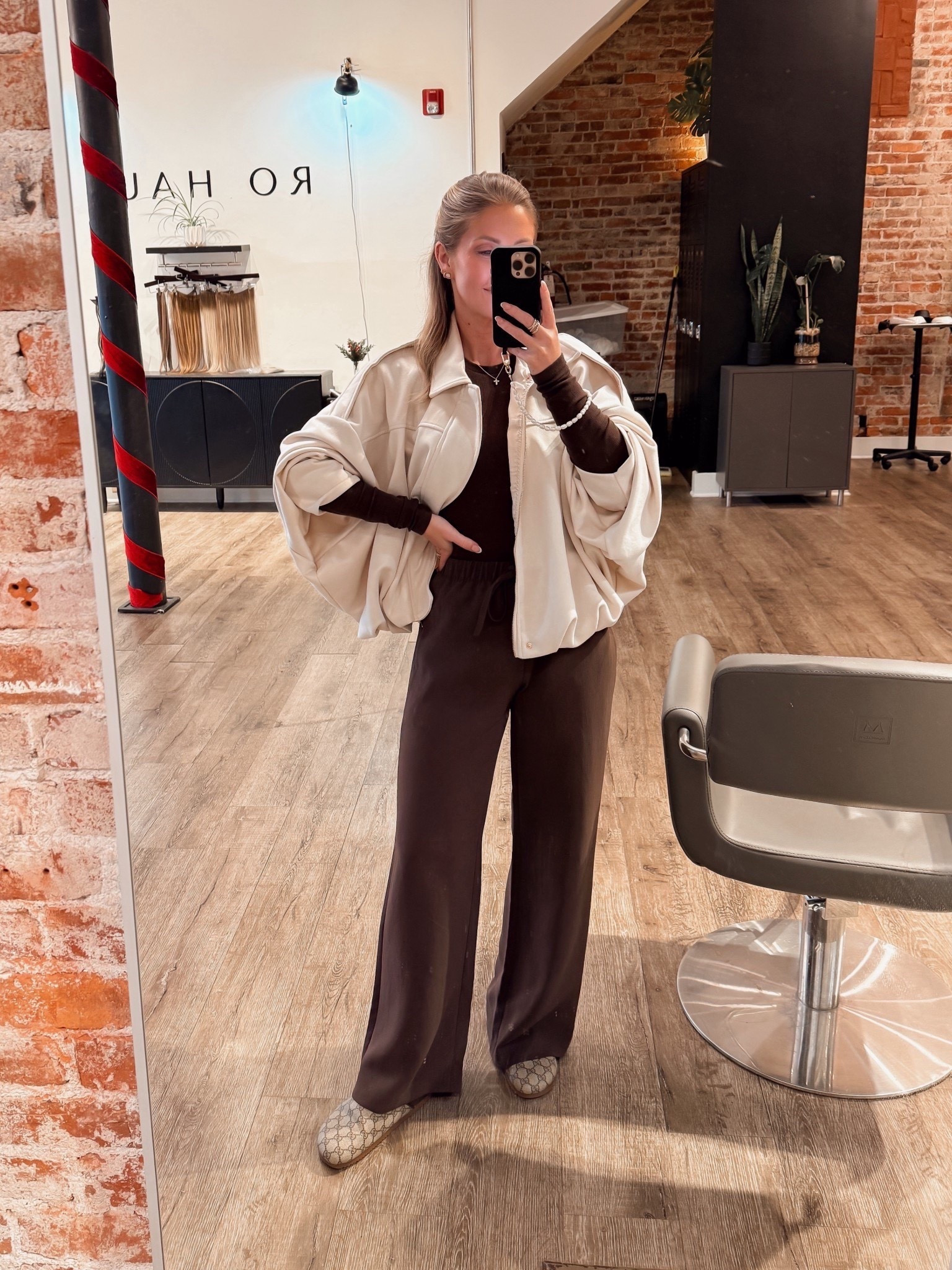 XS long sleeve tee / XS regular pants / Small Amazon jacket 

Amazon jacket, brown set, ootd, outfit inspo, clogs, white jacket, brown set outfit, Almostreadyblog, Amanda west 

#LTKWorkwear #LTKPetite #LTKmomlife