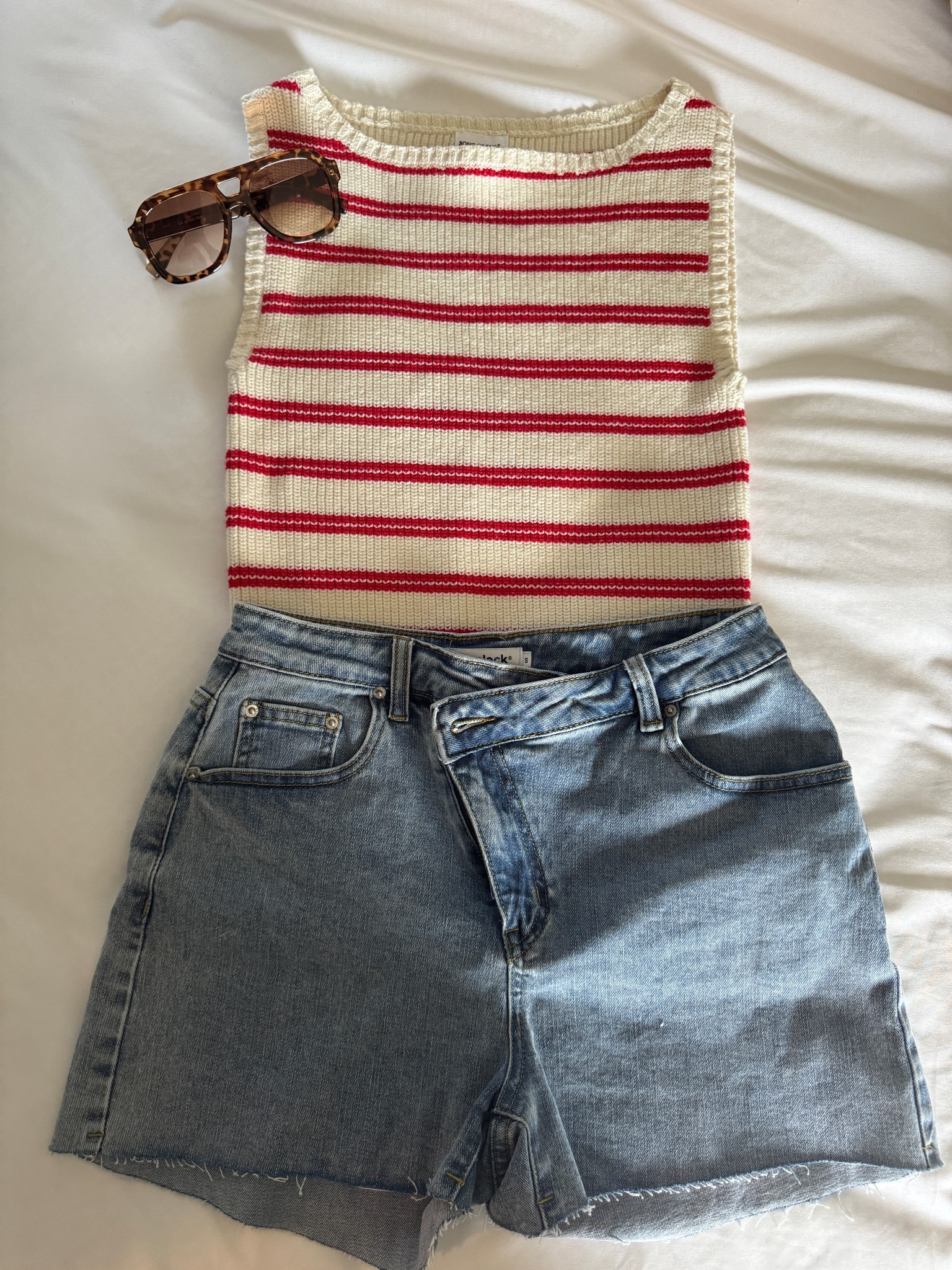 4th of July Outfit Series 🇺🇸 // Part 2: Casual & Cute!

Easy to dress up or down! I got a medium in bottoms and medium in top! 

#LTKFourthOfJuly #LTKOutfit #HolidayStyle #RedWhiteAndCute

#LTKSummerEdit #LTKSeasonal #LTKBeauty