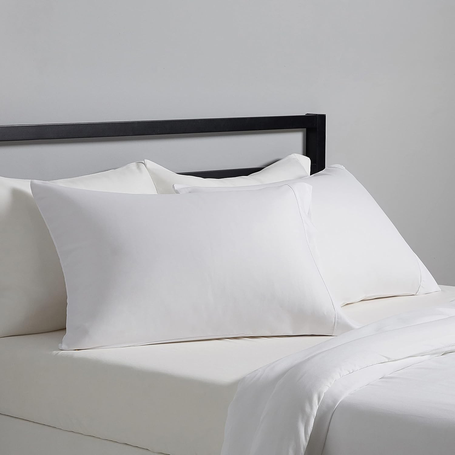 Amazon Basics King Pillowcases Set of 2 - Lightweight, Super Soft Easy Care Microfiber, Bright White, 40" L x 20" W, Pillows Not Included | Amazon (US)