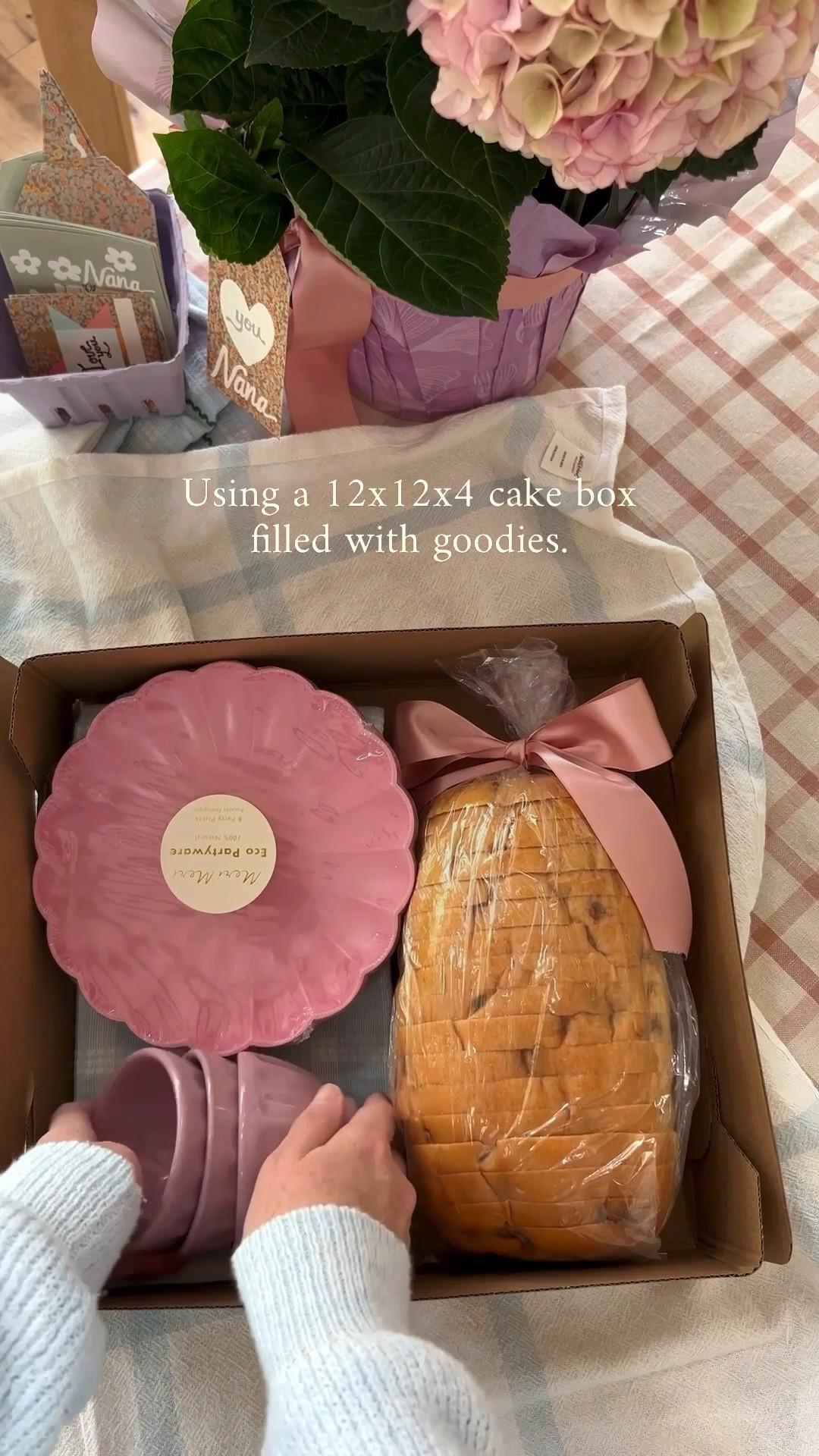 The perfect flour sack towel for gift wrapping 🎀

Using a 12x12x4 cake box filled with goodies, personalized notes, and wrapping with a cute towel.

This same idea would be sweet for Mother’s Day, Father’s Day, house warming, baked goods, birthdays or just wrapping anything when gifting! 

#LTKHome #LTKGiftGuide #LTKParties