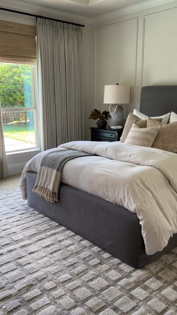 My neutral bedroom rug from the latest Amber Lewis x Loloi line is a textured stunner!

I have the 7’10”x10” under our queen sized bed.

Linking to my rug and the other colors/patterns it’s available in.



#LTKHome