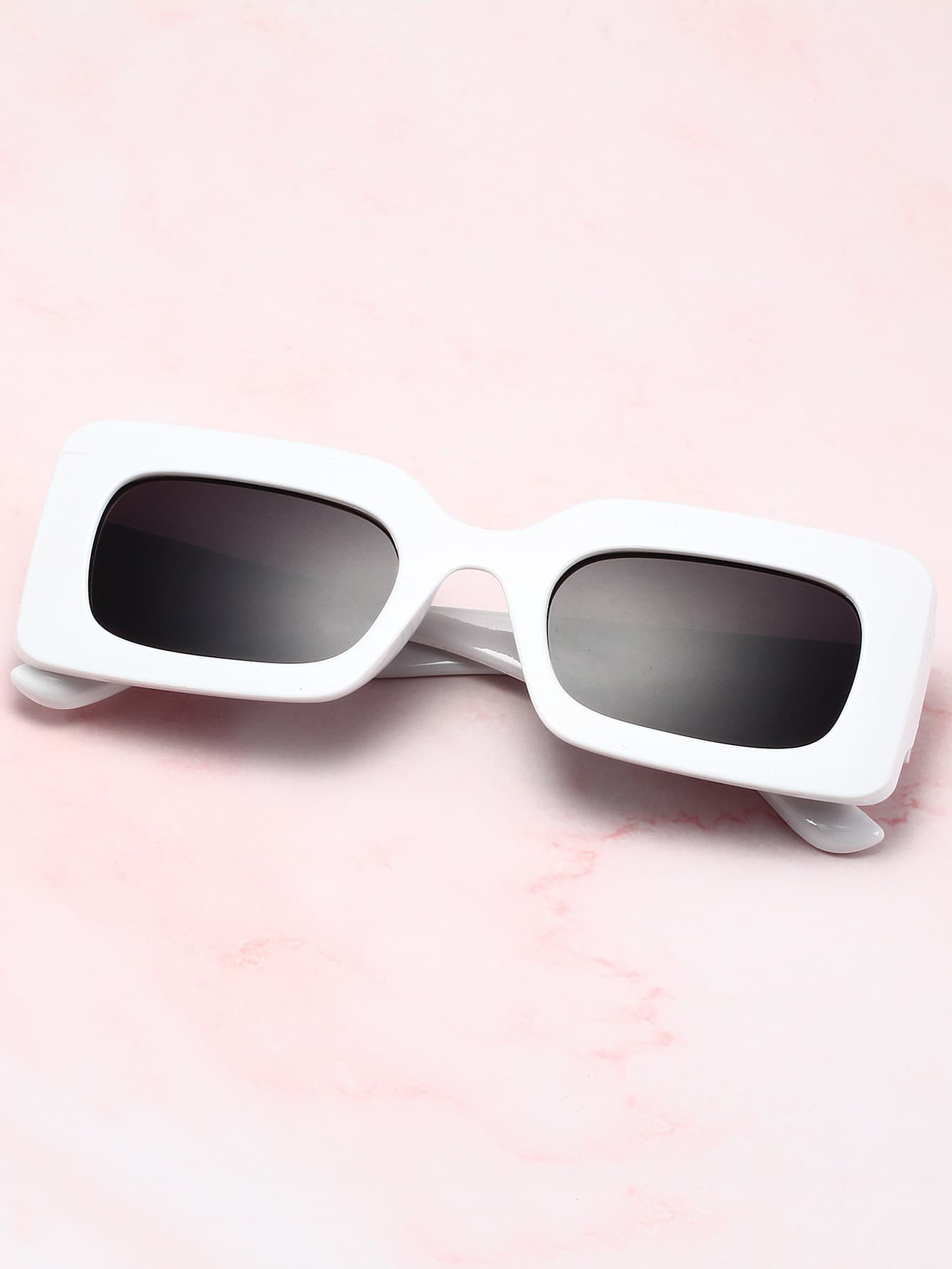 Men Square Frame Tinted Lens Fashion Glasses For Beach  SKU: sc2206143557542213(1000+ Reviews)$3.... | SHEIN