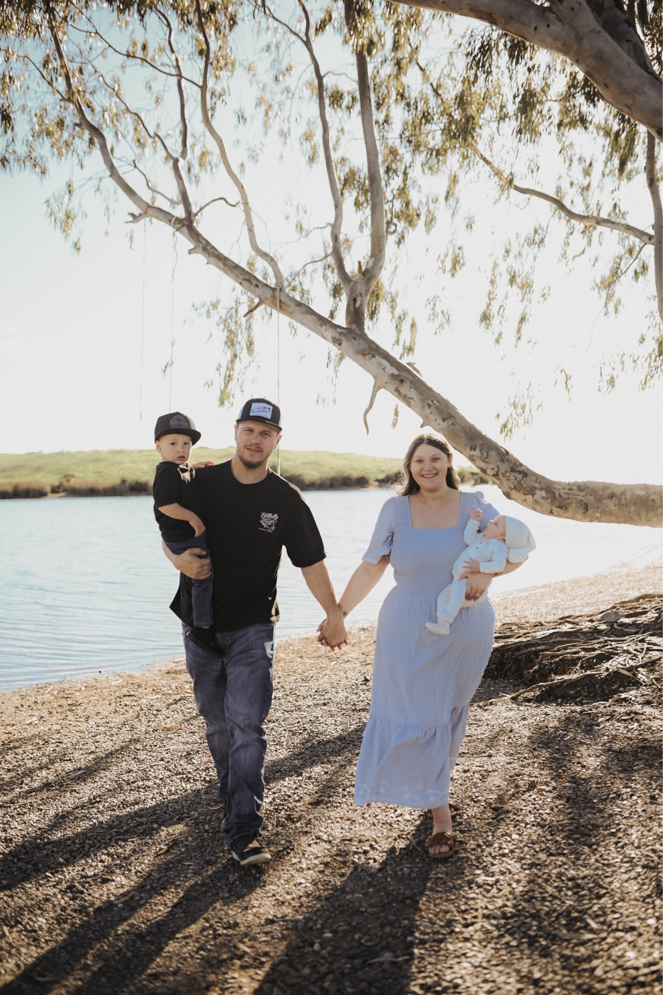 Family picture outfits! 


#LTKFamily #LTKFindsUnder50 #LTKKids