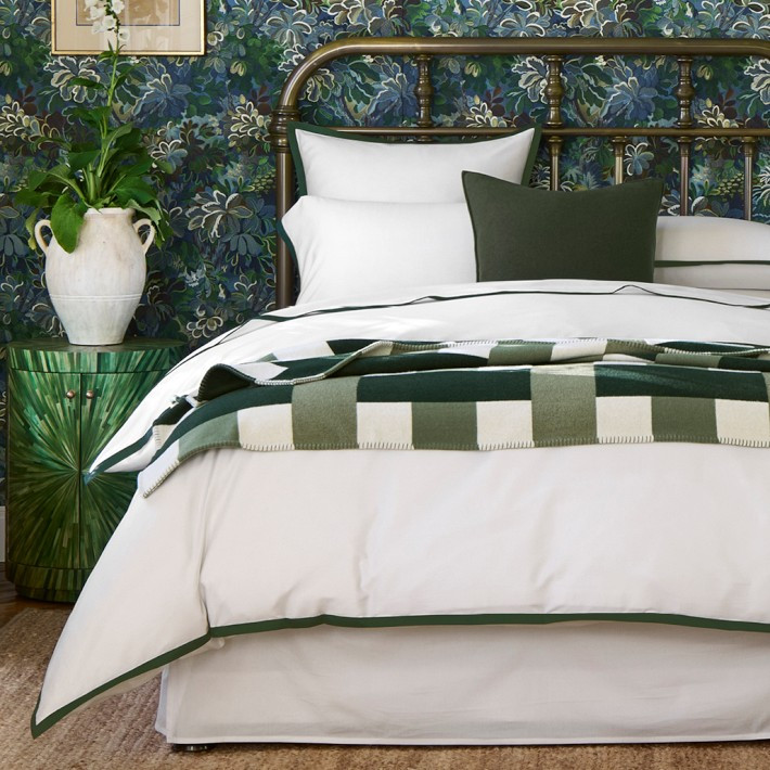 Chambers® Italian Border 300 Thread Count Sateen Duvet Cover, Full/Queen, Black | Williams-Sonoma