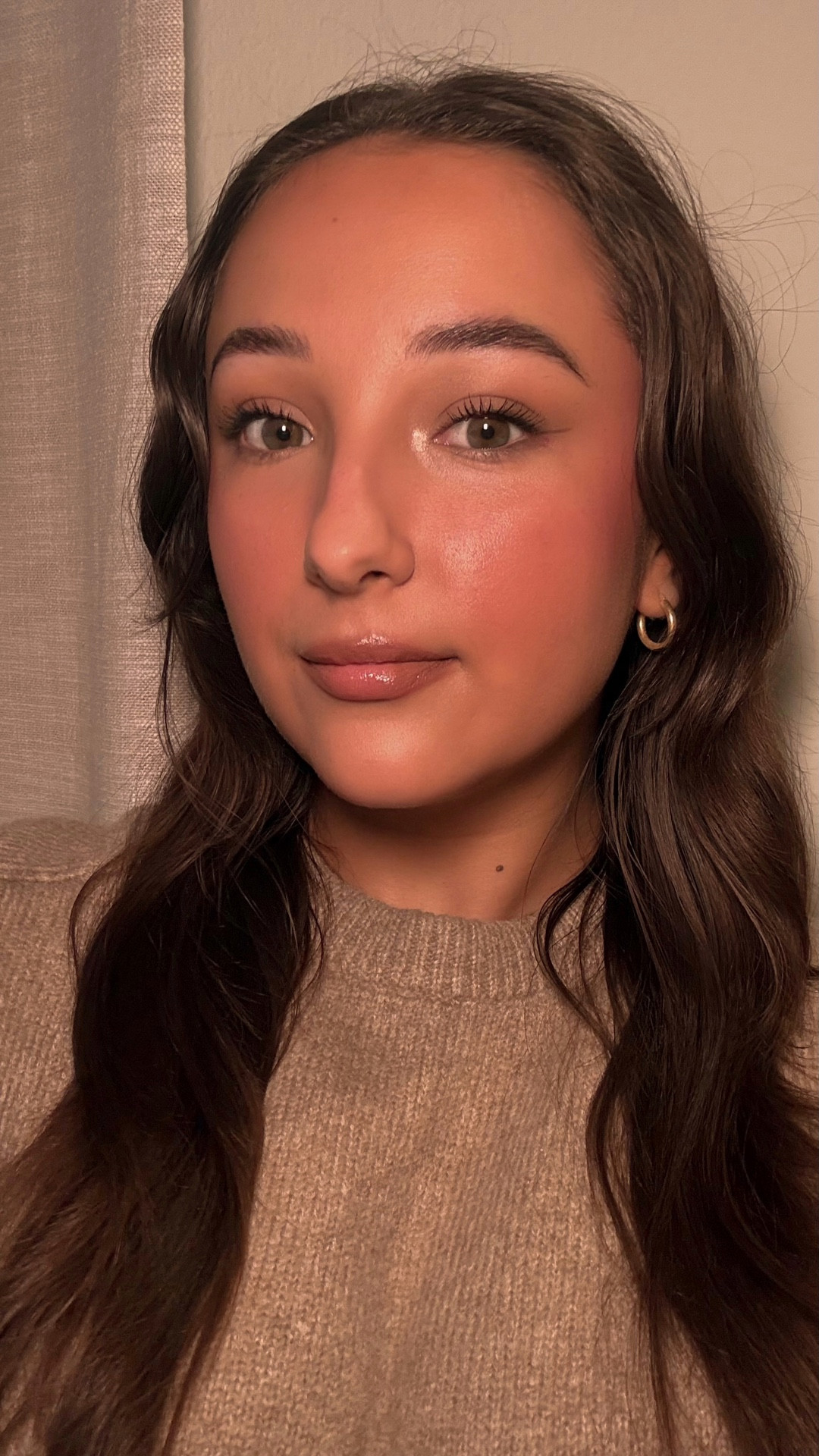 glowy blush & soft lip

#LTKBeauty #LTKgrwm