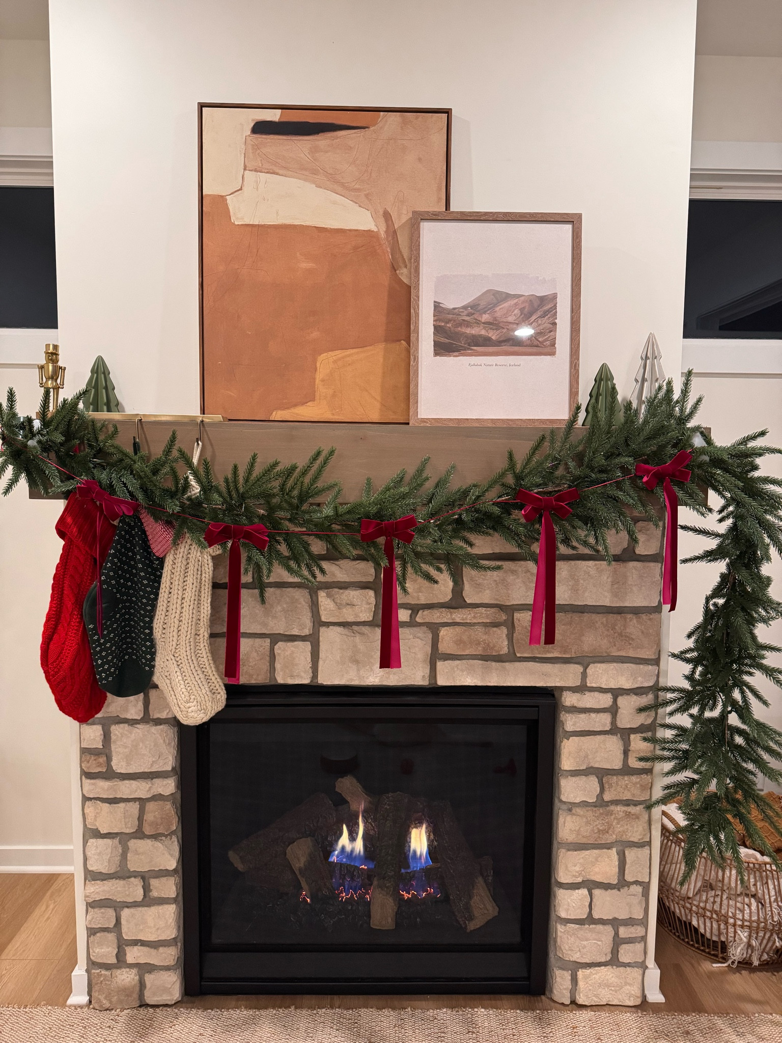 Cozy Christmas decor 🎄

#LTKSeasonal #LTKHome #LTKFindsUnder50