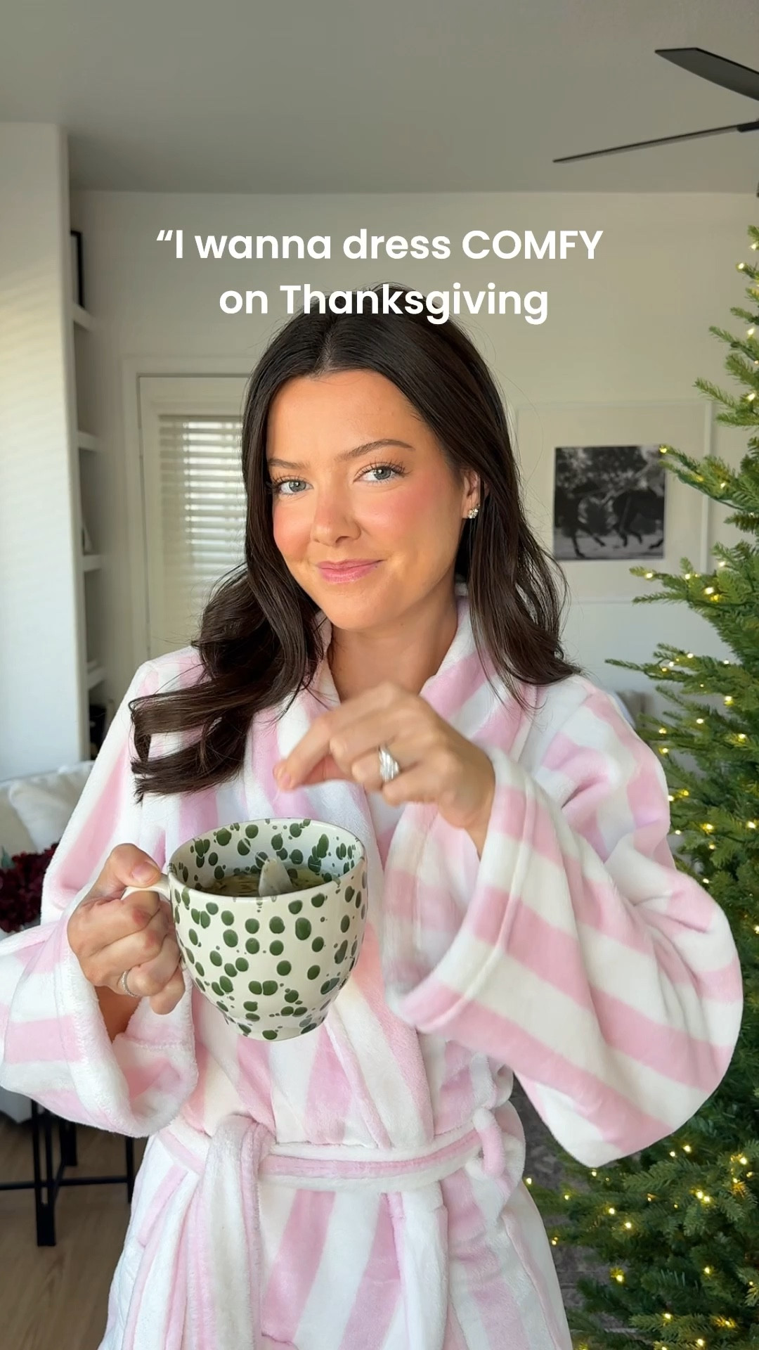 Comfortable and stretchy outfit ideas for Thanksgiving! Matching sets and drawstring pants are the way to go if you want to be comfy and cozy on thanksgiving! Dressy outfits coming next :) 

I’m 5’7” and I wear size small at Aritzia and XS in most other brands. The Aerie maroon set in this video is super soft but the top runs pretty big! Wearing an XS in that too! 

#LTKFindsUnder100 #LTKStyleTip #LTKHoliday