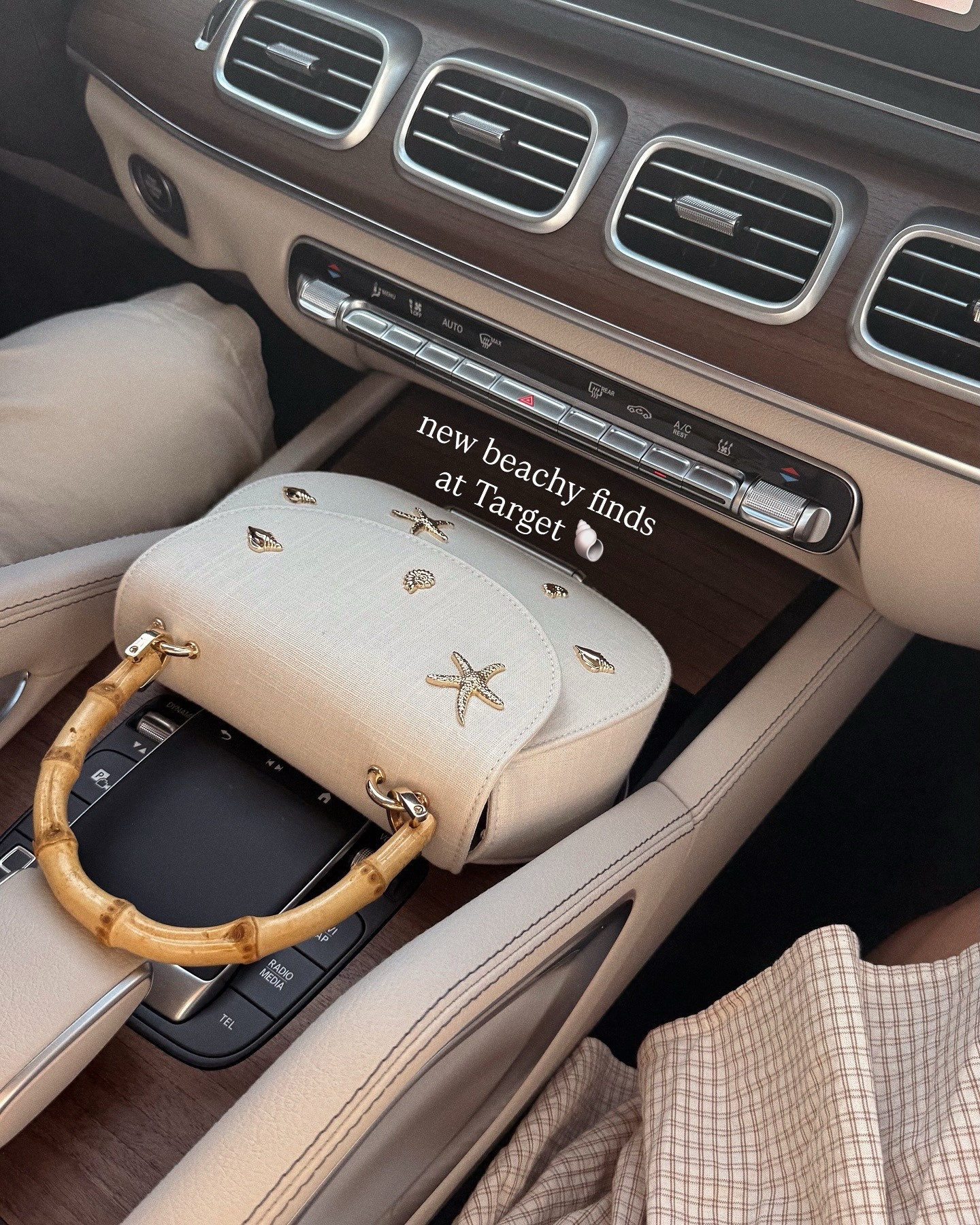 New beachy finds at target 🐚 

#summerbag #shells #shelljewelry #resortwear #beach #summerfashion #targetfinds #targethaul #earrings #clawclip #bracelet #necklace #vacation #miami 

#LTKFindsUnder50 #LTKSeasonal #LTKStyleTip