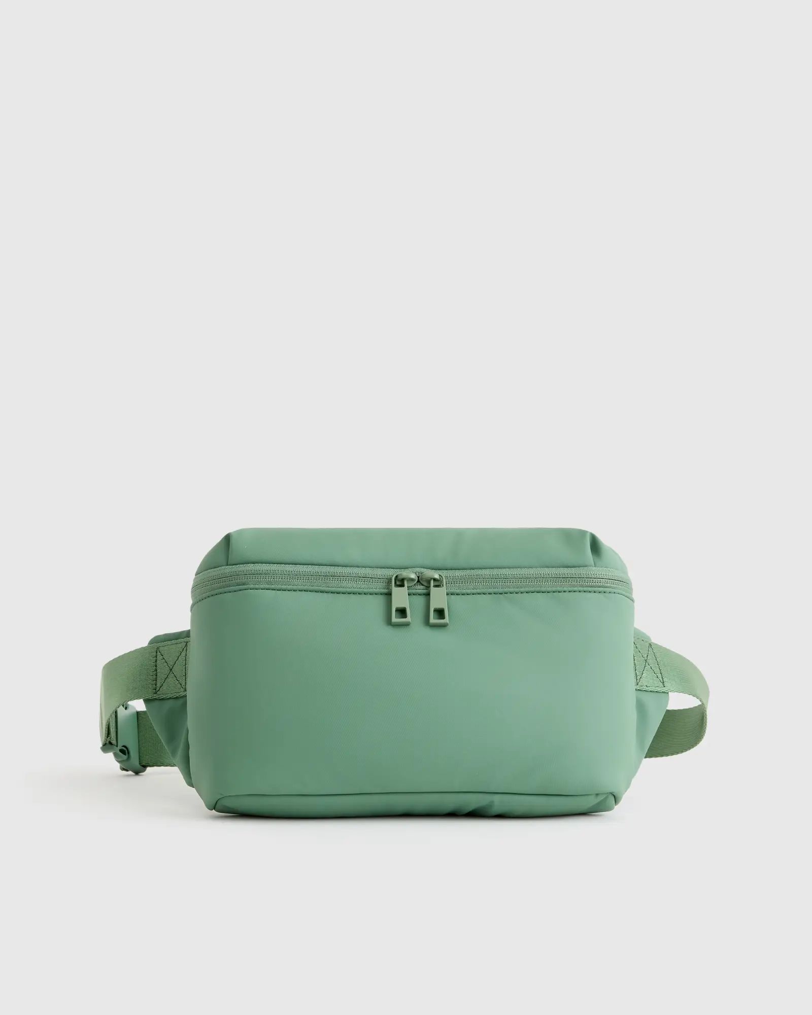 Water Repellent Puff Belt Bag | Quince