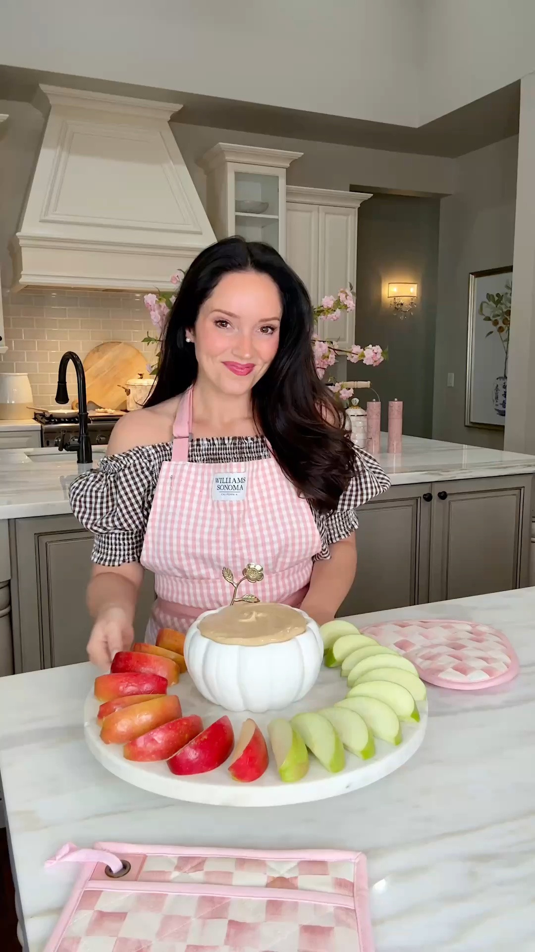 4 INGREDIENT FALL CARAMEL DIP! Make this for football tailgates, fall family bbqs, or just beacause! I promise everyone will LOVE! It’s perfect served with apples but also delicious with strawberries and grapes!

Comment “RECIPE” and check your DMs or see below 💗

8 oz pkg. @phillycreamchs Cream Cheese, softened
1/4 Cup Sugar
1/2 Cup Brown Sugar
1 to 1 1/2 tsp @watkins.1868 Caramel Extract
(Optional) add 1/2 tsp vanilla

Note: I double this recipe to fill a large serving bowl and have left overs for a week!

#fallrecipes #caramelapple #carameldip #fruitdip #falldesserts

#LTKfoodie #LTKmomlife #LTKHome