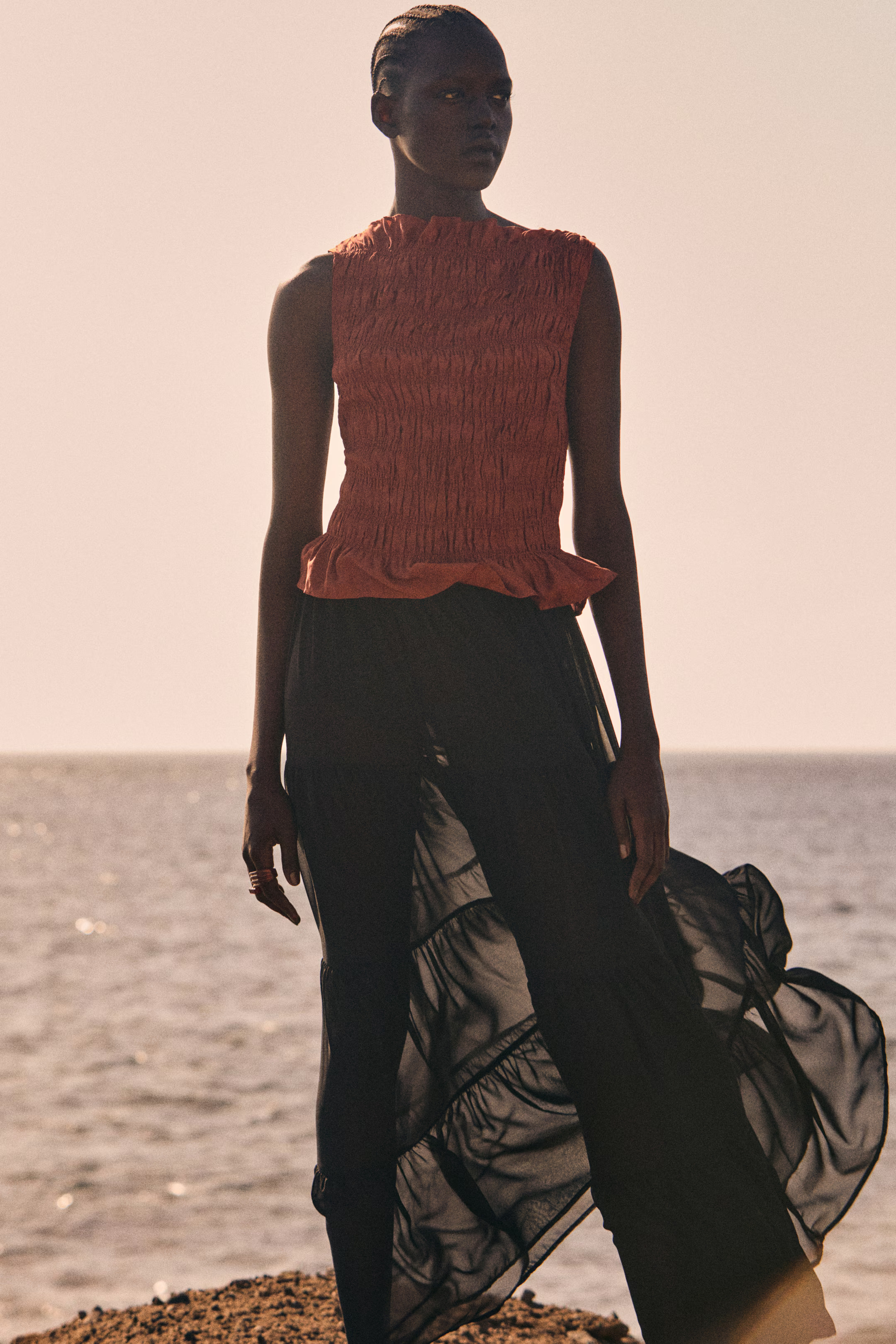 Smocked top - Brown - Ladies | H&M GB | H&M (UK, MY, IN, SG, PH, TW, HK)