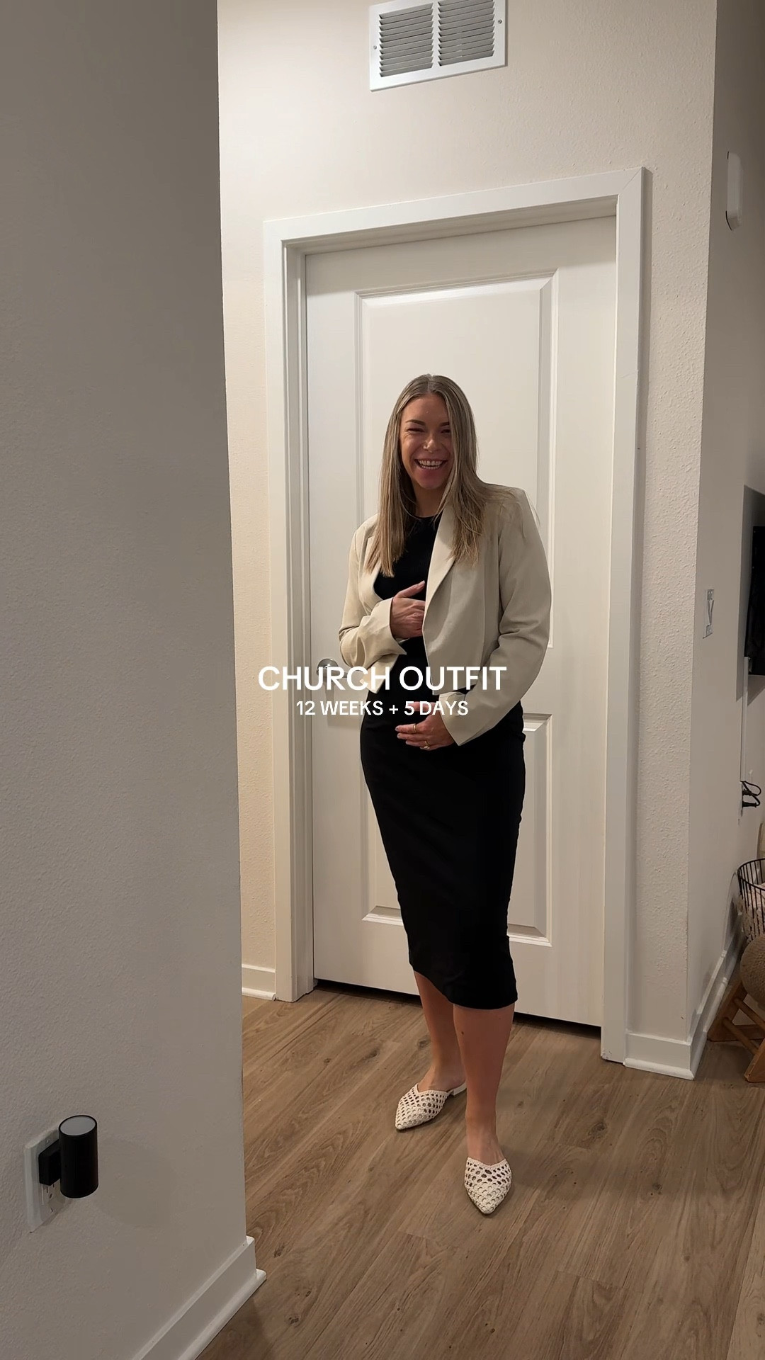 Bump friendly outfit #abercrombieandfitch #marshalls #amazon 

Blazer: small
Bodysuit: small
Skirt: small
Shoes: 7 1/2