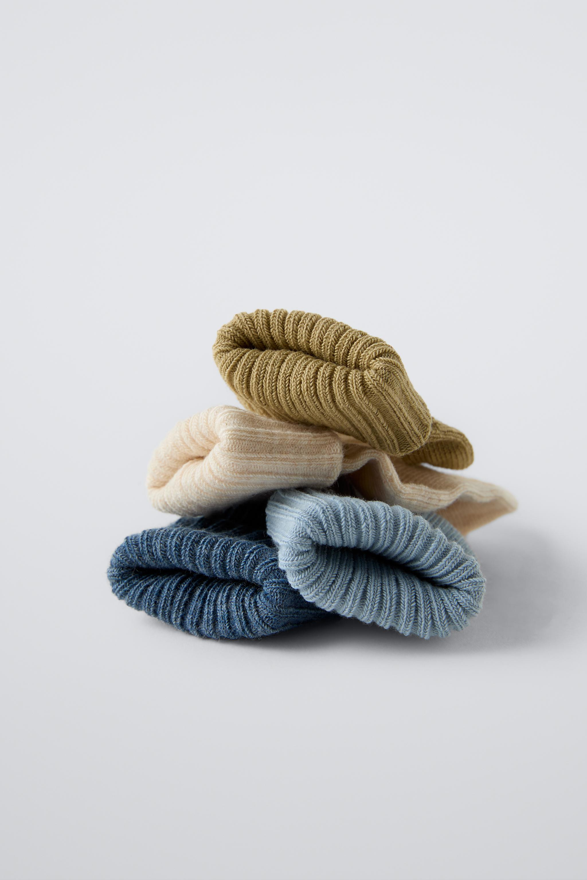 Pack of four pairs of cuffed socks.Not sold separately. Returns must be of the entire pack. | Zara US