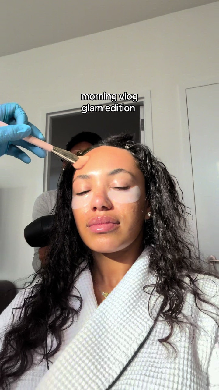 hi guys happy thursday ily 

 #vlog #morningroutine #morningvlog #nyc #diml

#LTKdayinmylife #LTKgrwm #LTKvlog