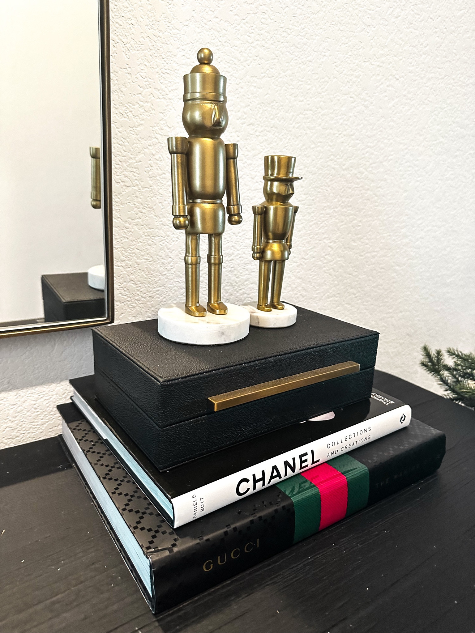 Christmas decor 

#LTKhome #LTKSeasonal #LTKHoliday