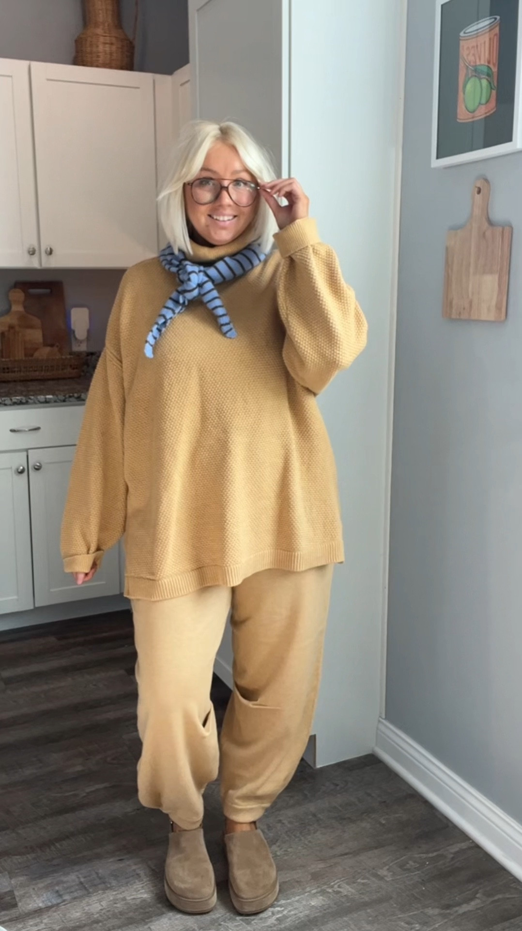 Wearing a size medium! 

#LTKStyleTip #LTKMidsize #LTKFallSale