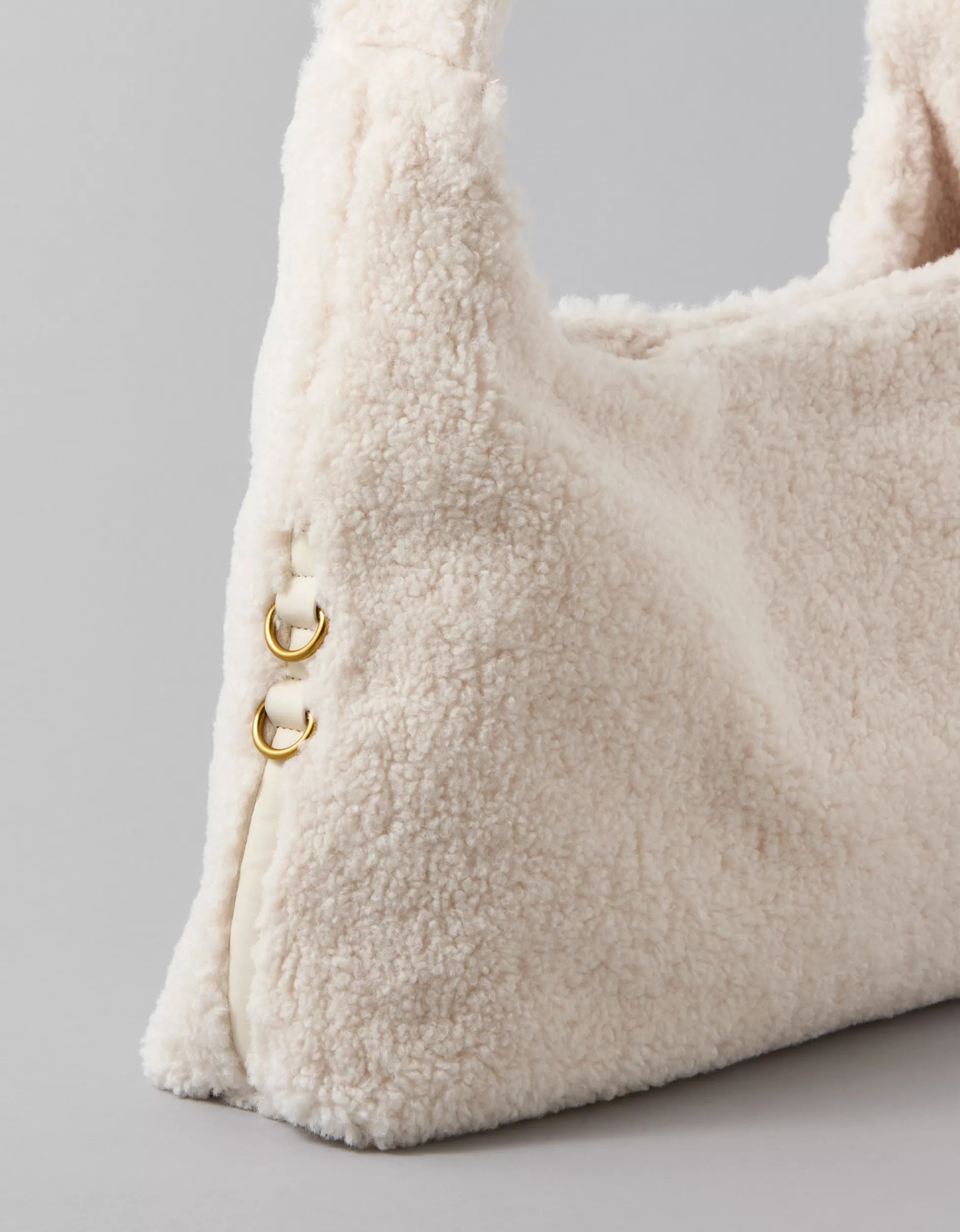 AE Sherpa Slouchy Bag | American Eagle Outfitters (US & CA)