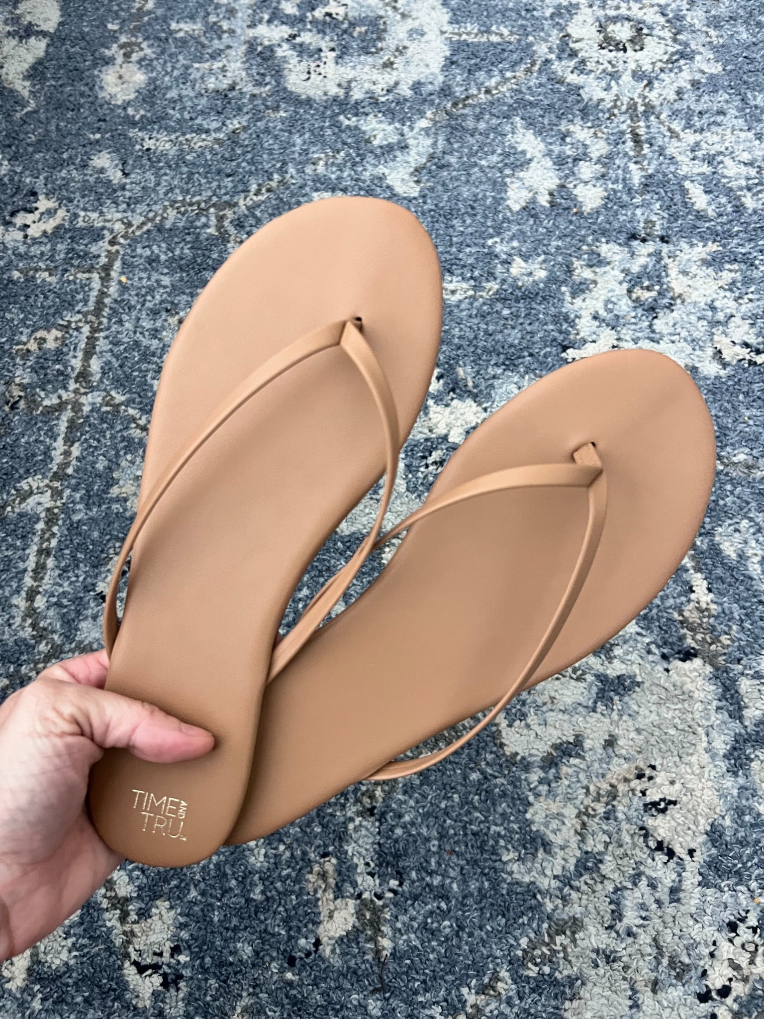 Under $10 classy flip flop 