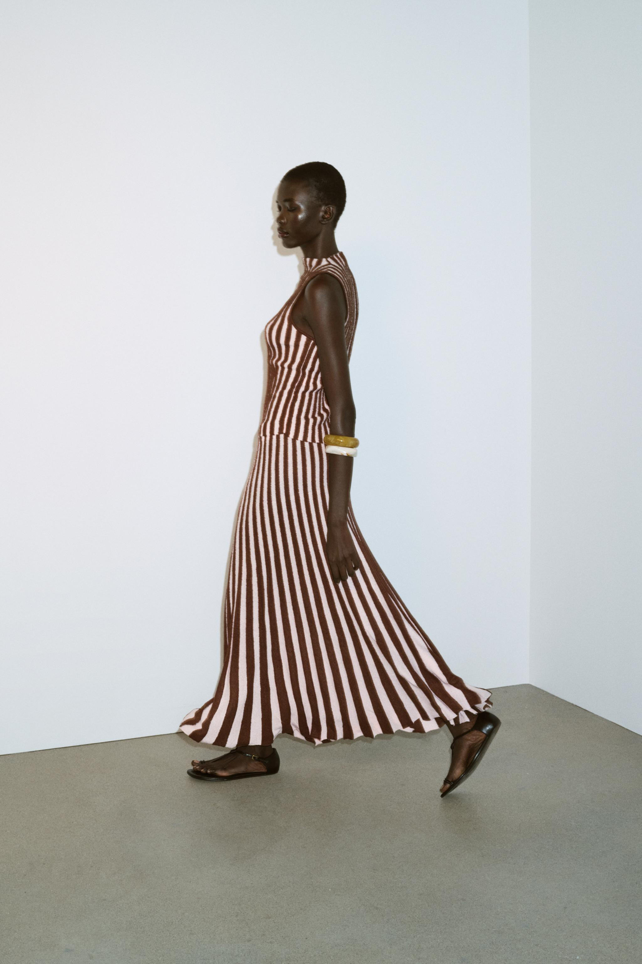 TEXTURED STRIPED PLEATED SKIRT | Zara Canada