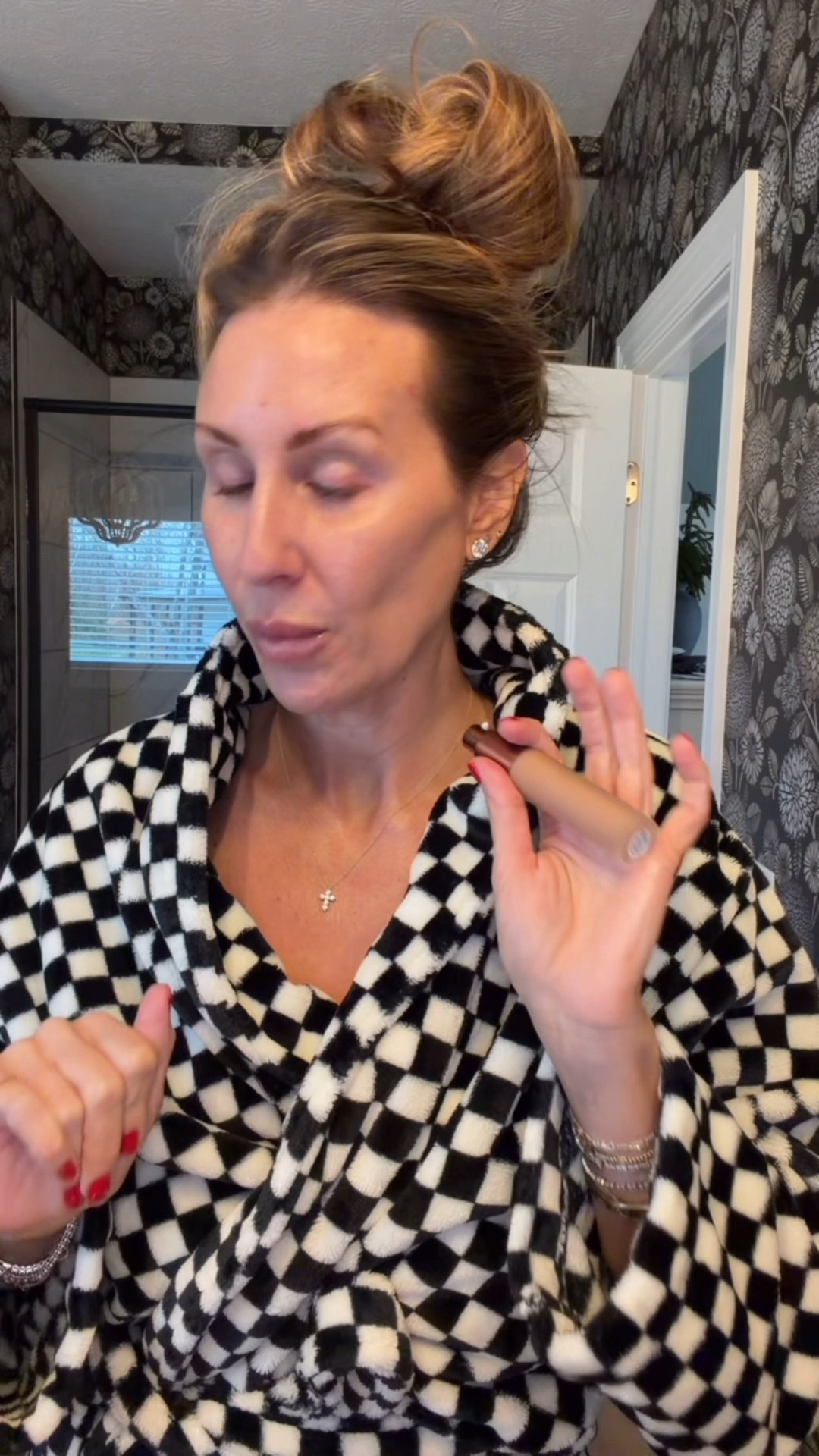 Base make up today new purchases from the Sephora sale. Everything is on sale code. EVERYTHING 

Foundation: NP10
Bronzer: bonfire
Concealer: 2N 
Blush: Shes blushing
Setting powder: cherry blossom cake

#LTKSaleAlert #LTKMidsize #LTKBeauty