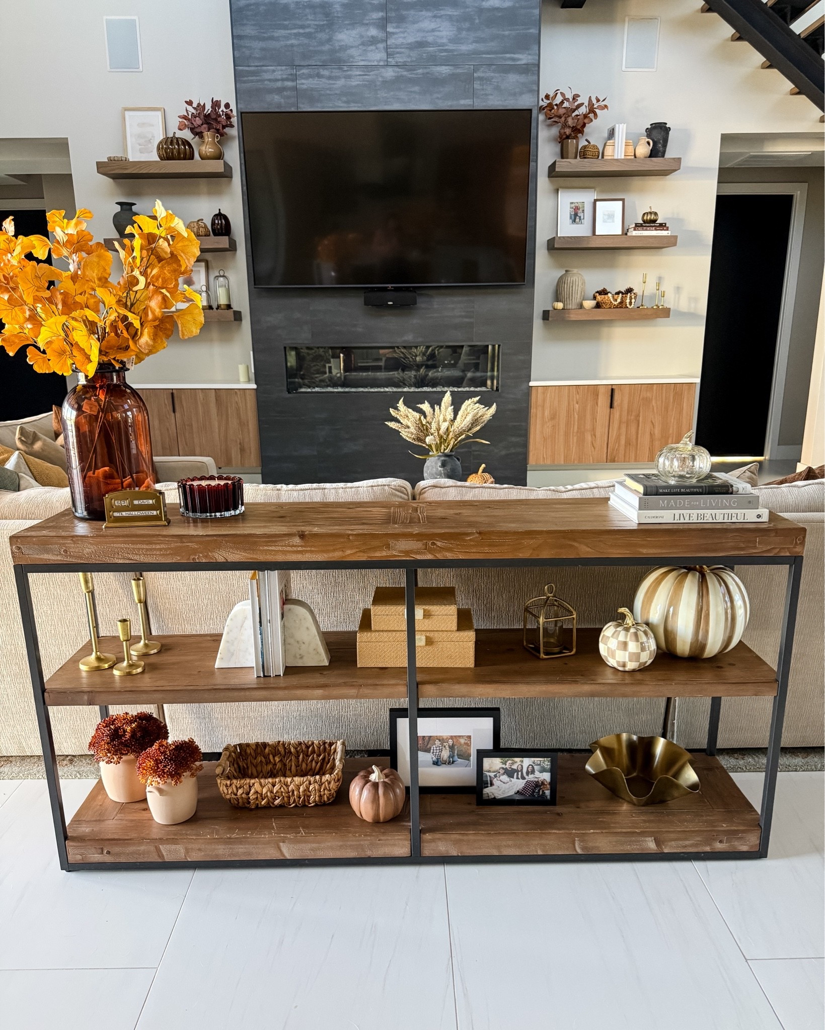 Fall kitchen decor that makes the whole space feel cozy 🍂 Love these easy little seasonal touches. #FallDecor #KitchenDecor

#LTKdayinmylife #LTKSeasonal #LTKHome