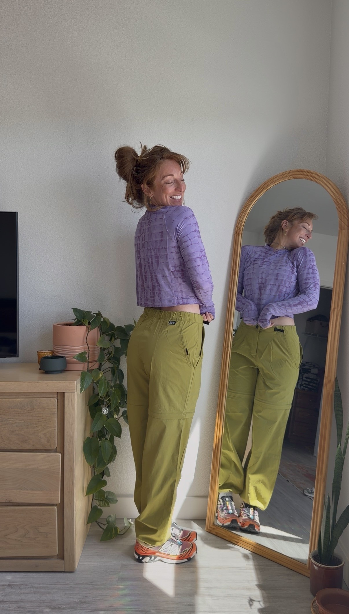 The cargo pants every adventure girl needs. 👏 They're lightweight, flattering, and surprisingly versatile. Trust me—you'll wear them everywhere. 

 #LTKdayinmylife #LTKActive #LTKTravel