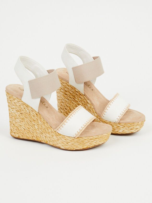 Elizabeth Wedges | Altar'd State - Deactivated Program