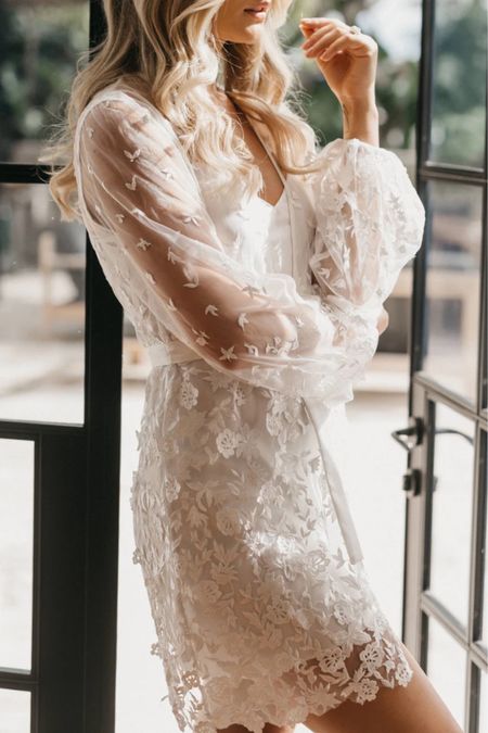 Wedding day robe for the bride 💍 