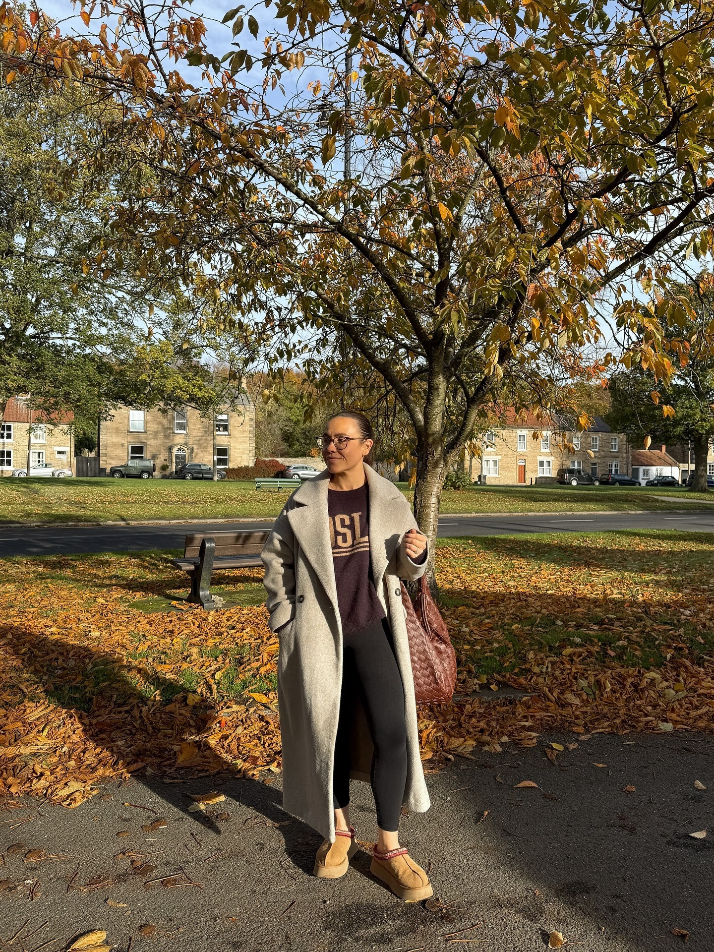 Autumnal Feels 🍂🍄‍🟫🍁🤎✨

little ootd from the other day, it was giving major autumn vibes. Ones that I’m totally here for 🫶🏻
Also loving my new sweater from @newlook I’ve worn this on repeat! #ad 

Comment SHOP to receive links via a DM 🔗 

•
•
#ootd #dailystyle #jacketseason #autumn #fallstyle #falloutfit #newlook #thatnewlookfeeling #cozyseason #streetstyles #streetstyled #ltk #ltkstyletip

#LTKuk #LTKwinter #LTKautumn