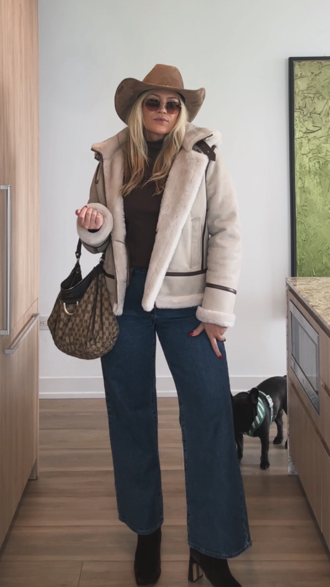 outfit inspo for a weekend trip out west ft. my overland sheepskin jane b3 bomber jacket #ad

linking a few of my other faves from them, below!

#overlandsheepskin #myoverland