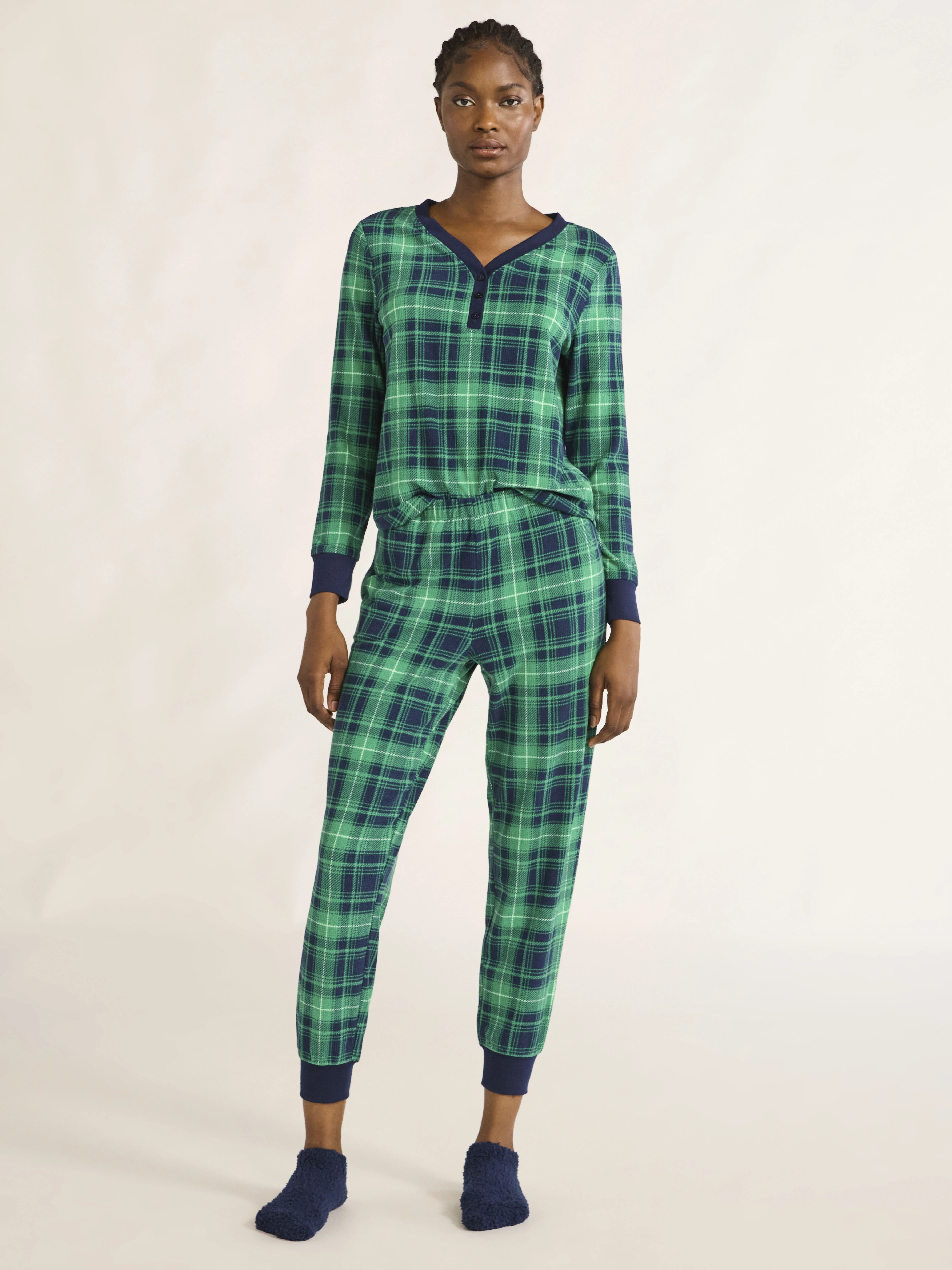 Joyspun Women's Velour Waffle Henley Sleep Top, Jogger Pants and Socks Pajama Set, 3-Piece, Sizes... | Walmart (US)