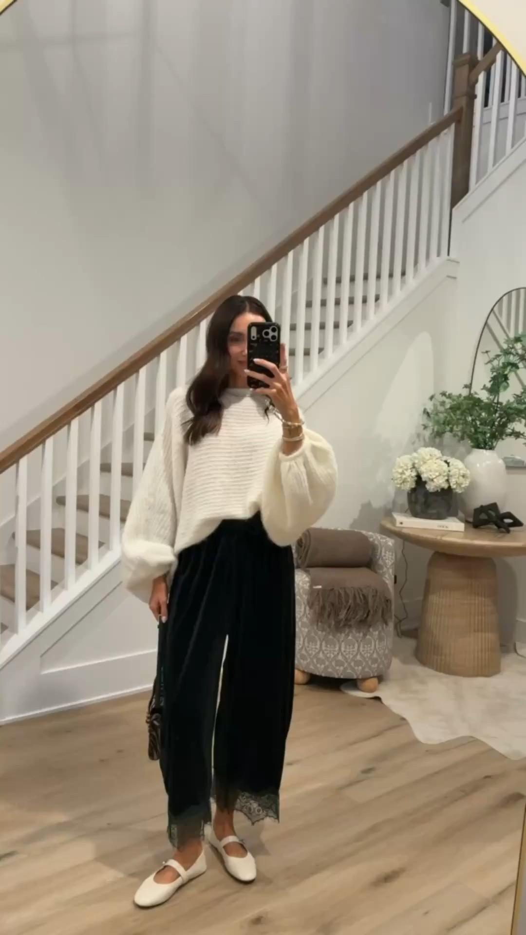 These lace hem velvet pants are SO good for fall! I love the contrast of the delicate lace with the rich black velvet. Paired with a cozy sweater and ballet flats, they make such a pretty outfit for dinner or holiday gatherings. @Zara
lace hem pants, velvet pants, black velvet pants, lace trim pants, fall outfit, holiday outfit, dinner outfit, velvet trousers, fall fashion, dressy casual outfit, women over 40 style, annabrstyle