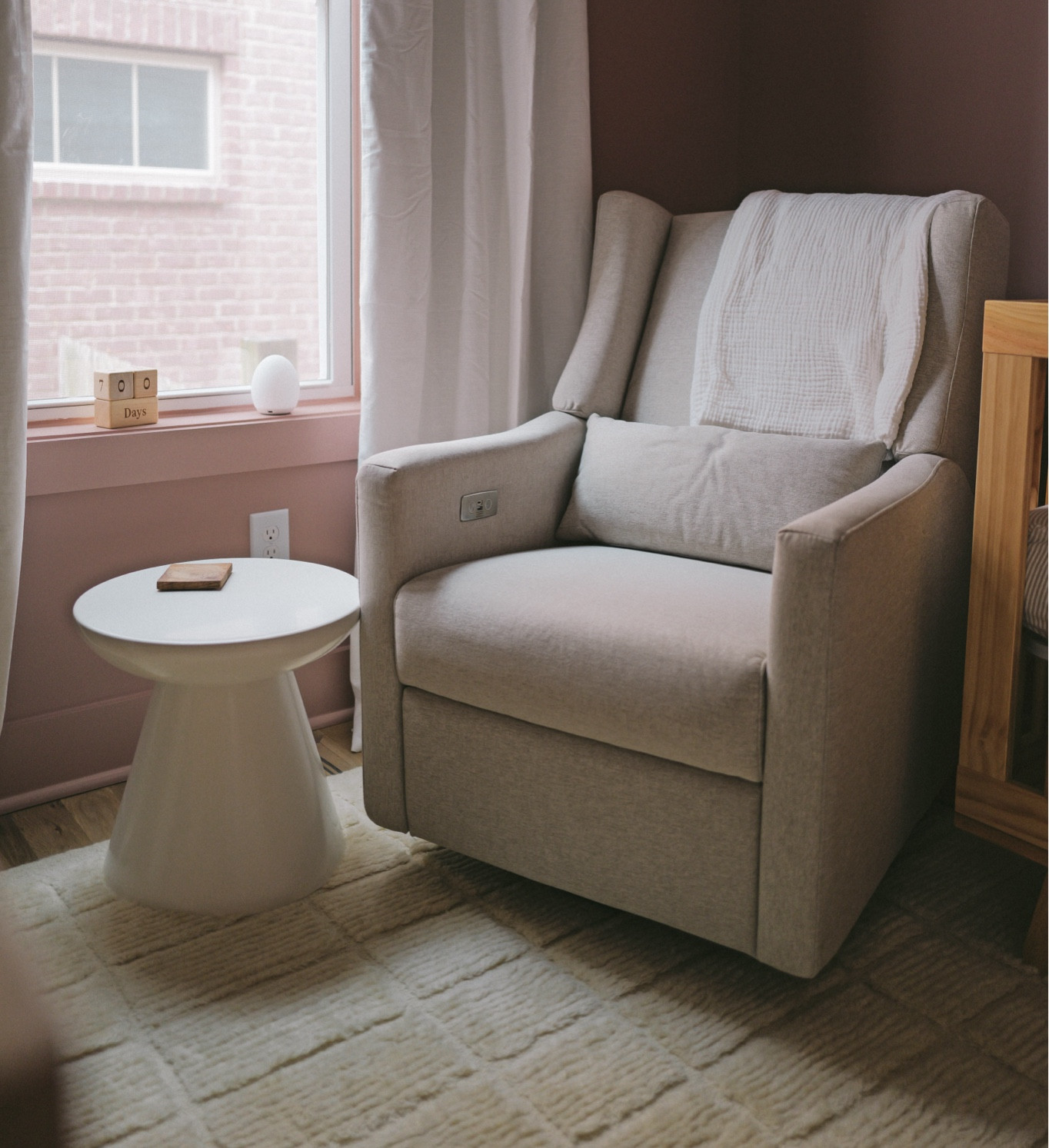 Baby girl nursery details :)

New mom, baby registry, 

#LTKBaby #LTKBump #LTKKids