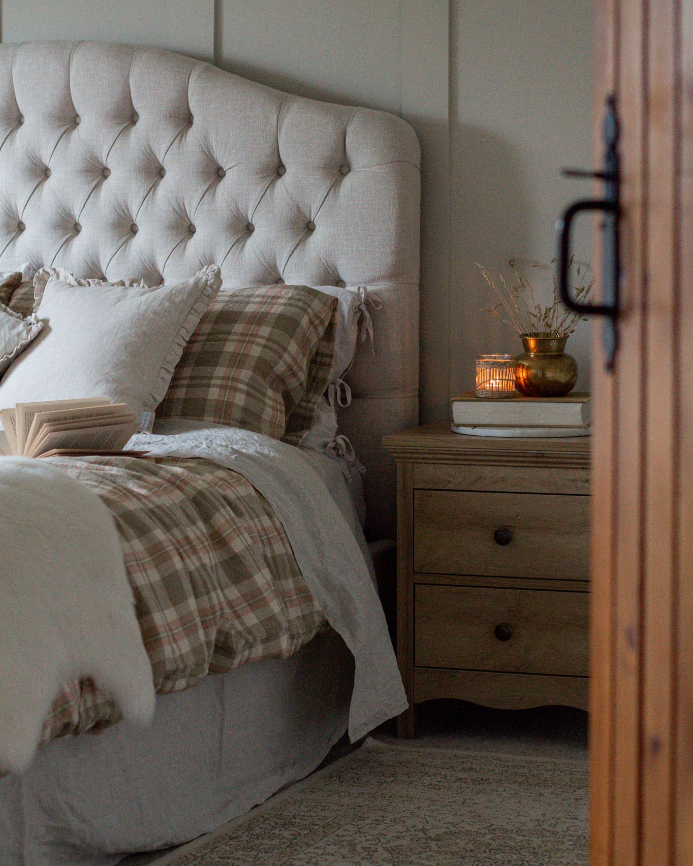 Cottage bed frame in neutral linen material 

#LTKhome