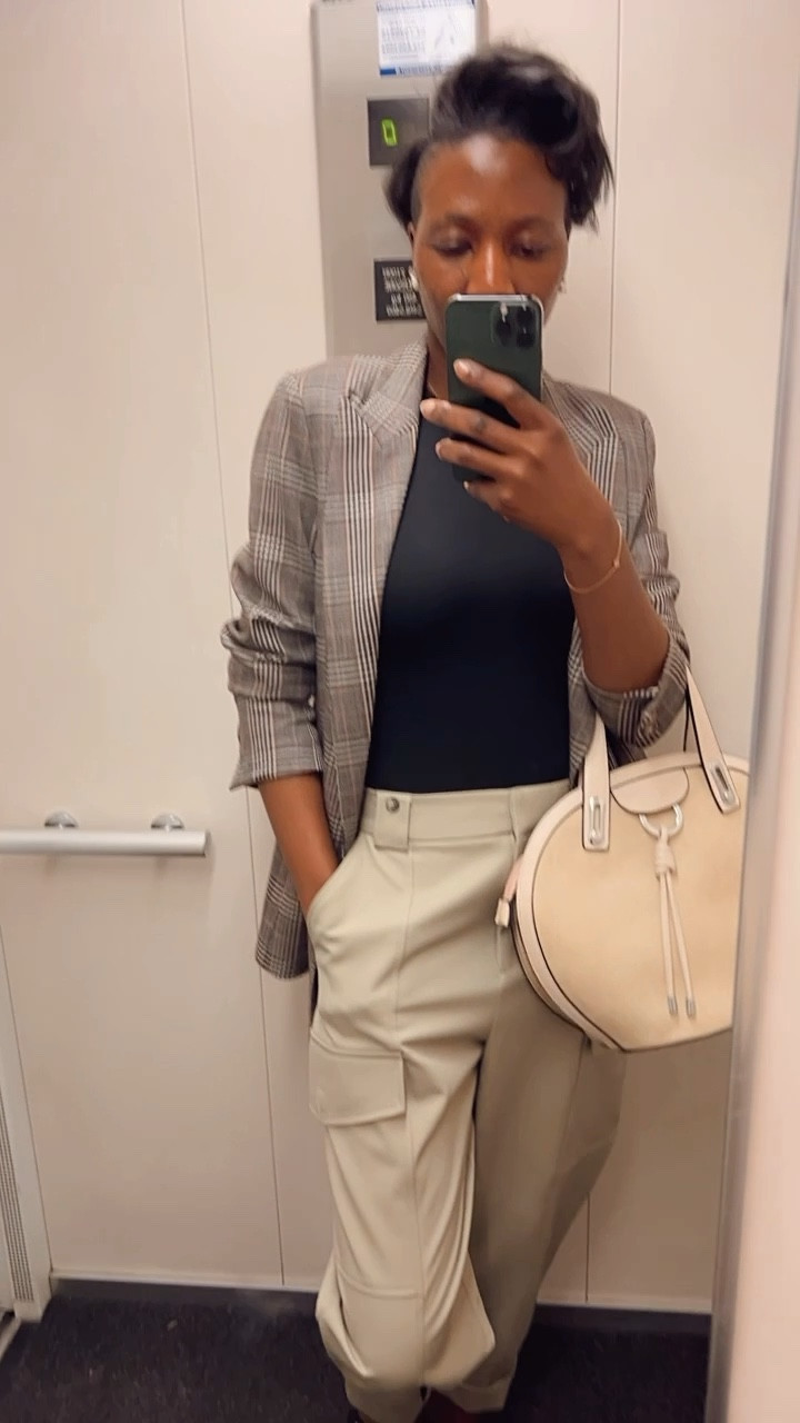 Work outfit perfect for warm weather . Cargo pants, bodysuit, blazer

#LTKSeasonal #LTKeurope #LTKstyletip