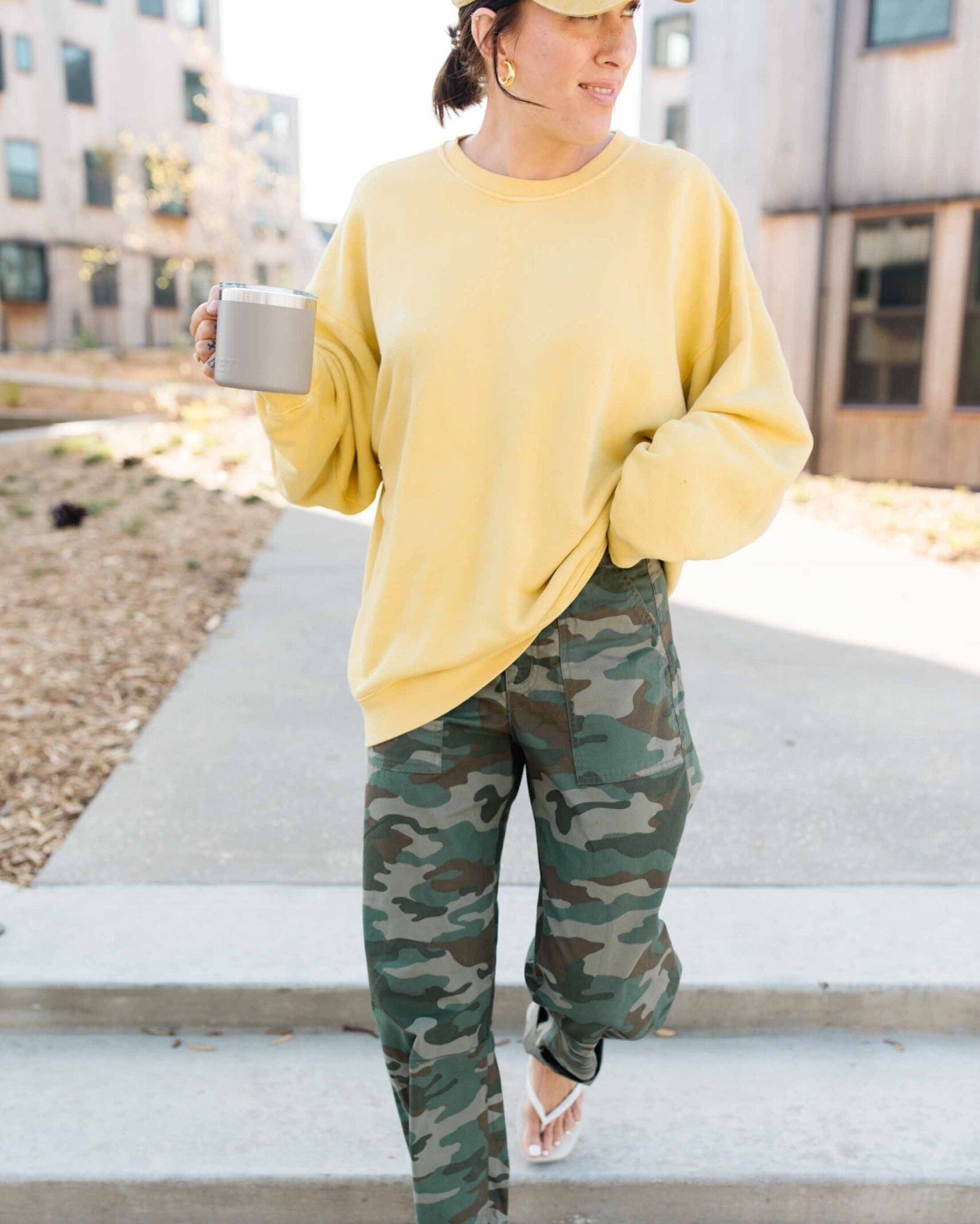 I found Gap Factory’s Barrel Khaki Pants on a deep dive search for camo pants and guys…they quickly became my pant of the summer. I’m sure it sounds dramatic, but it’s a helpful glimpse into how I like to dress – as easy, and as repetitive as possible.

These barrel pants are perfection. The subtle barrel silhouette is my absolute favorite. They aren’t overwhelming but they certainly aren’t a boring, straight cut pant…you’re def gonna want to grab these before they’re gone!
xo,
Amy @amyvafa
.
Click the link in our bio for the full blog.