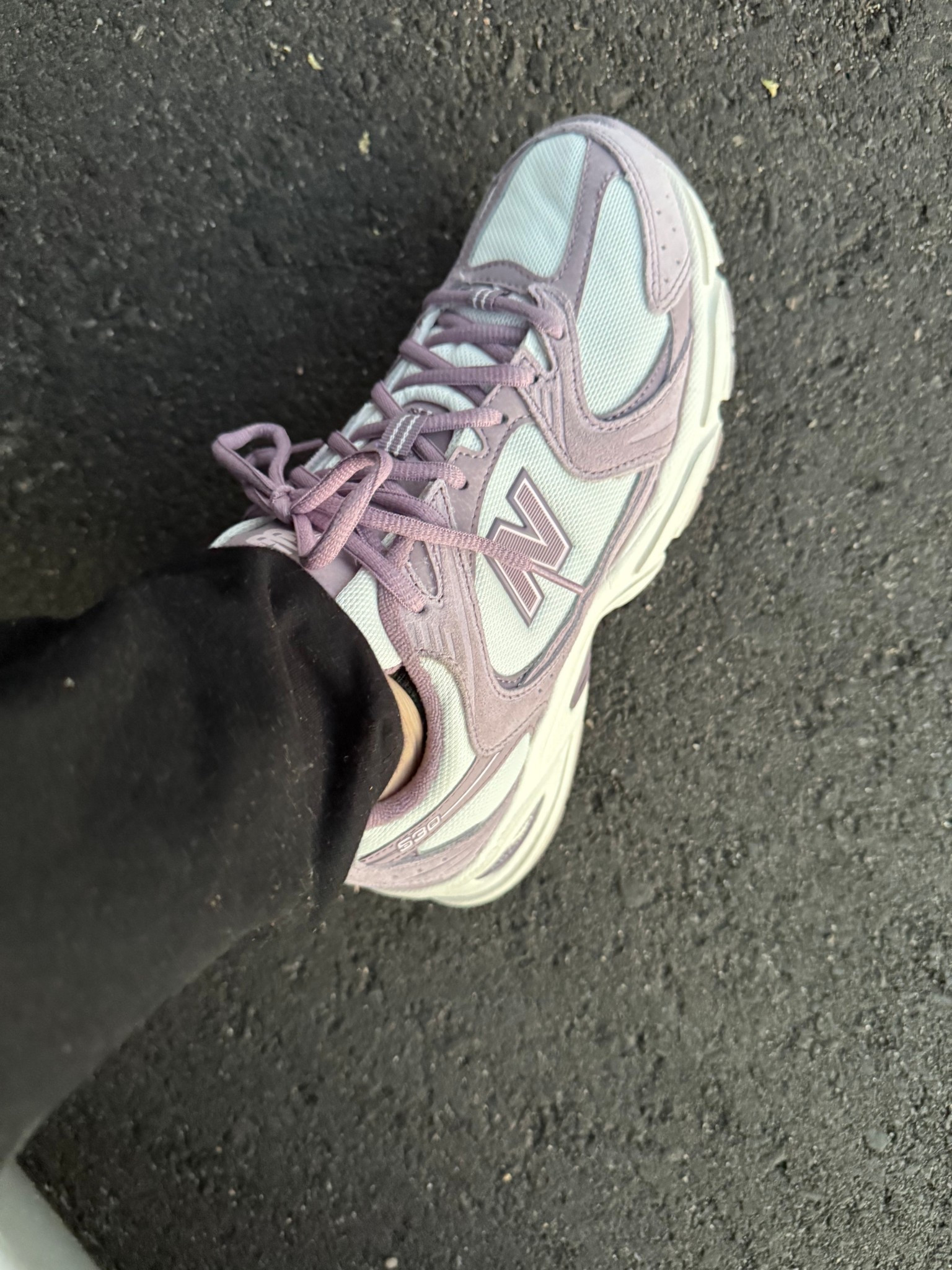 My favorite new balance shoes I love this color 😍



New balance , shoes , women’s sneakers , fashion 

#LTKShoeCrush #LTKSaleAlert #LTKStyleTip