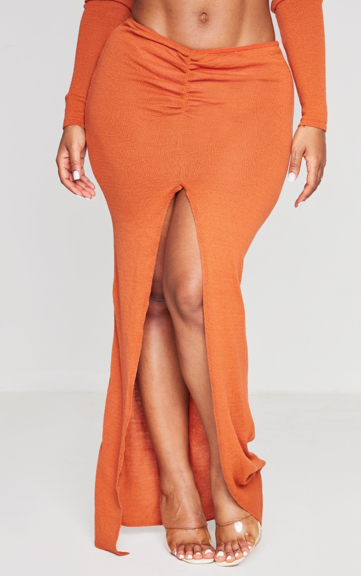 Shape Clay Knit Low Rise Maxi Skirt | PrettyLittleThing IE