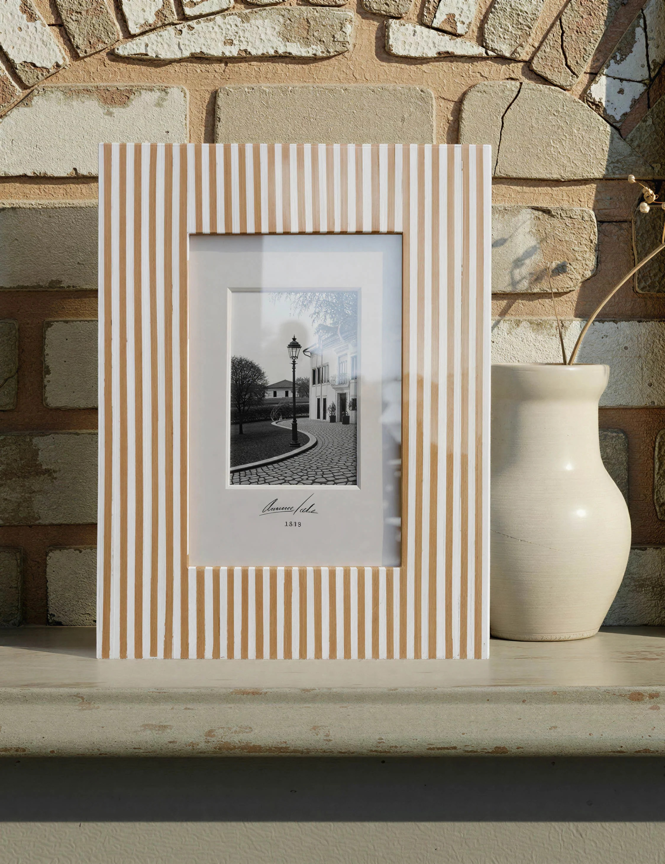 Izara Picture Frame | Lulu and Georgia 