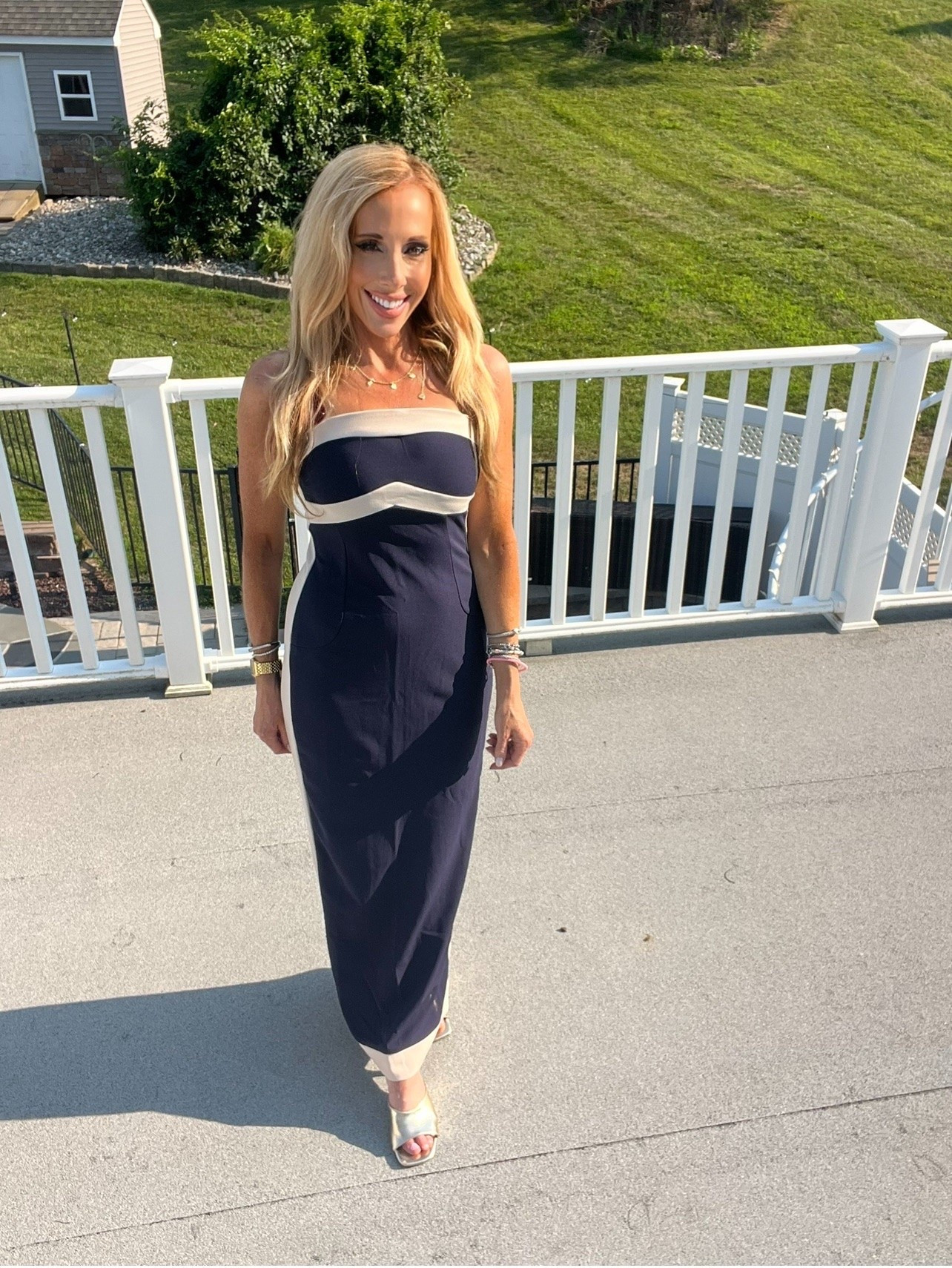 Gorgeous strapless bodycon dress ❤️❤️

#LTKdayinmylife #LTKootd #LTKmomlife