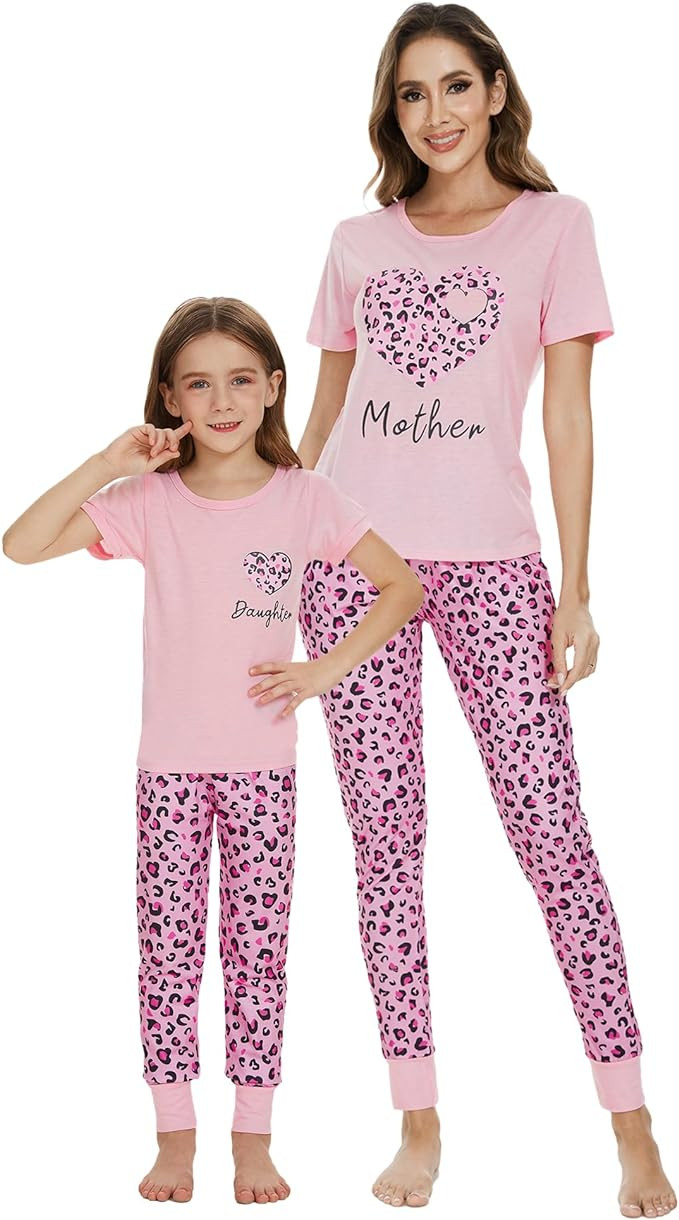 MyFav Mommy and Me Pajamas Heart Print Sleepwear Family Matching Short Sleeve Nightwear | Amazon (US)