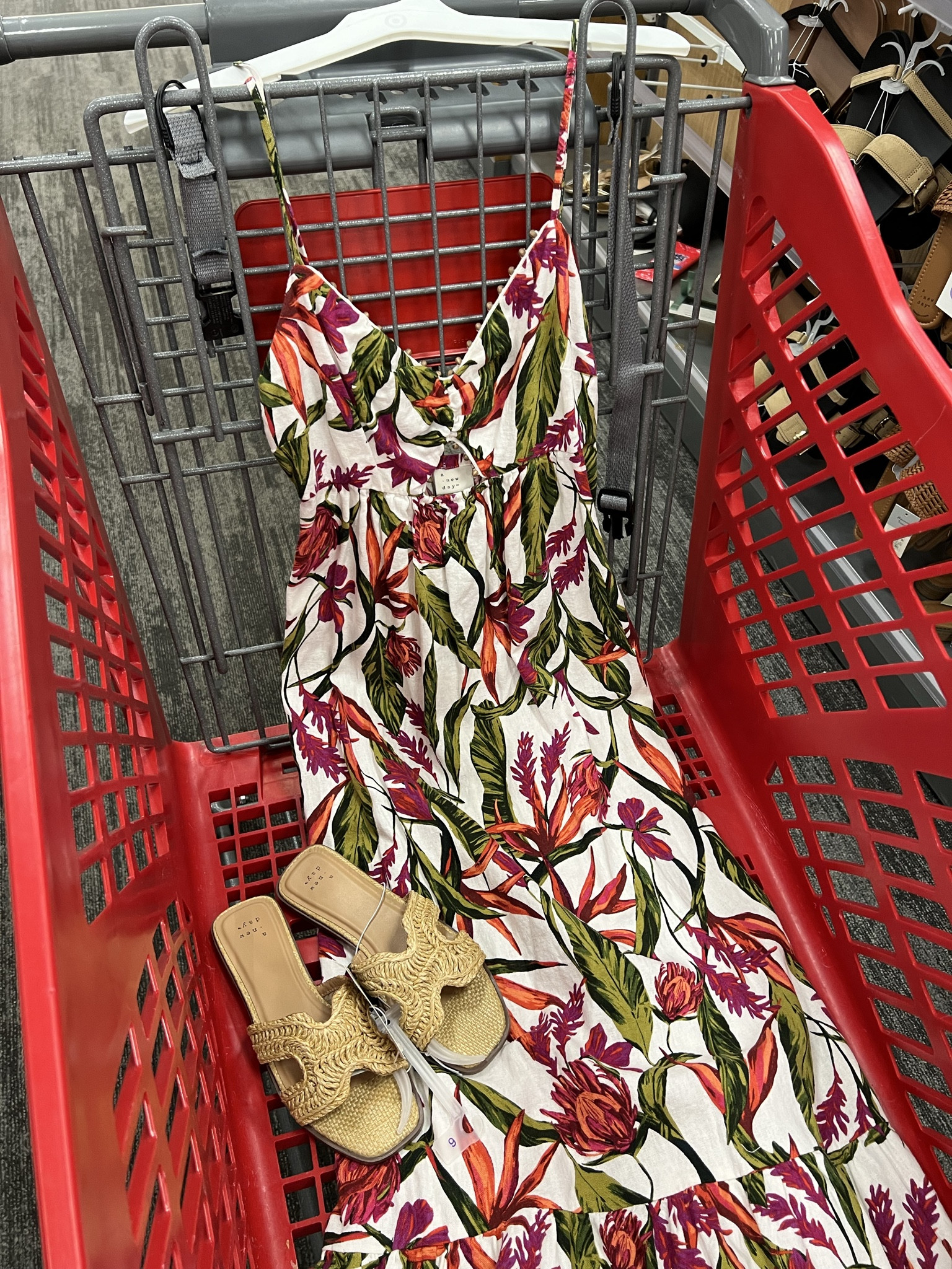 Summer maxi dress at Target, felt like linen, has a small cut out detail at the front. #vacation outfit