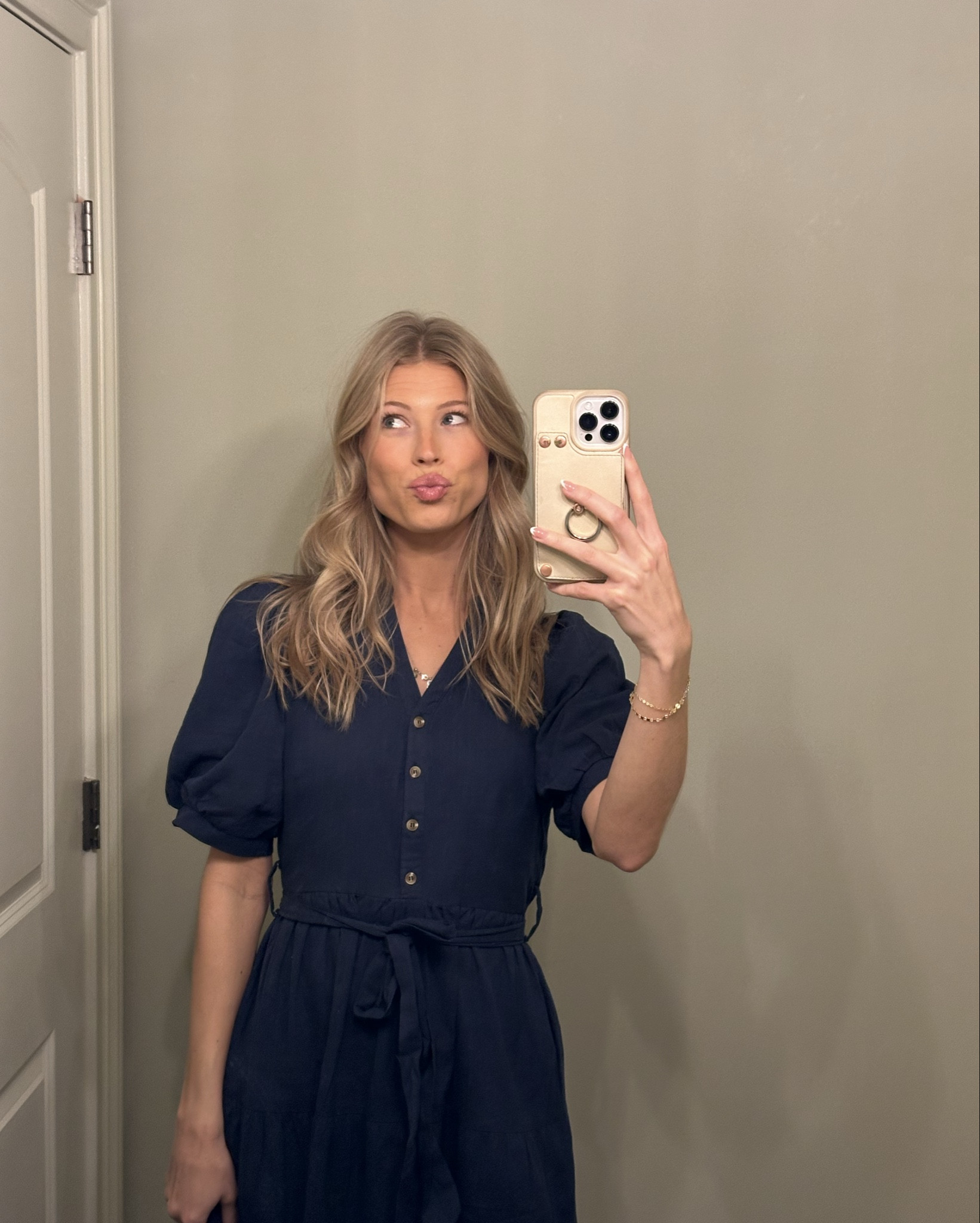 discount code SIENNA15 !!!
holiday dress outfit! this is what i wore to thanksgiving but would be perfect for any holiday gathering 

#LTKStyleTip #LTKHoliday