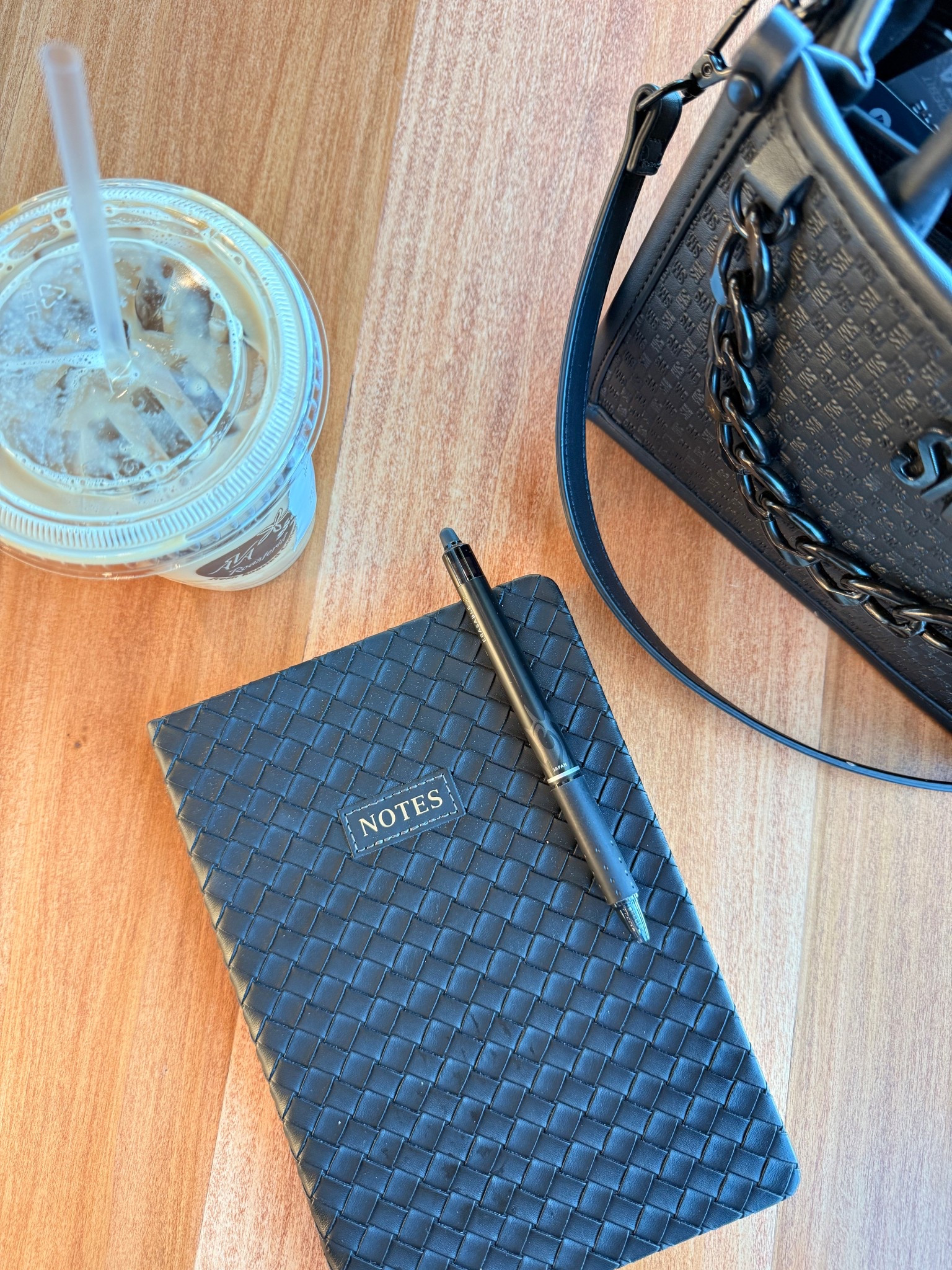 Coffee shop planning 🫶🏻 #blackjournal #blacknotebook #stevemadden #stevemaddenpurse 

#LTKselfcare #LTKHome #LTKdayinmylife